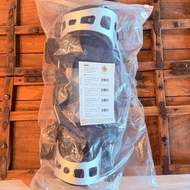 DR Medical Dual OA Reliever Right Knee Brace Small KB0104-147R-01