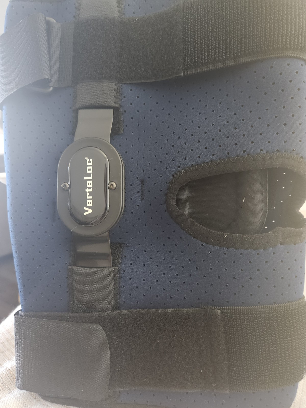 Vertaloc Dynamic Knee Brace Size Medium USD601DKB