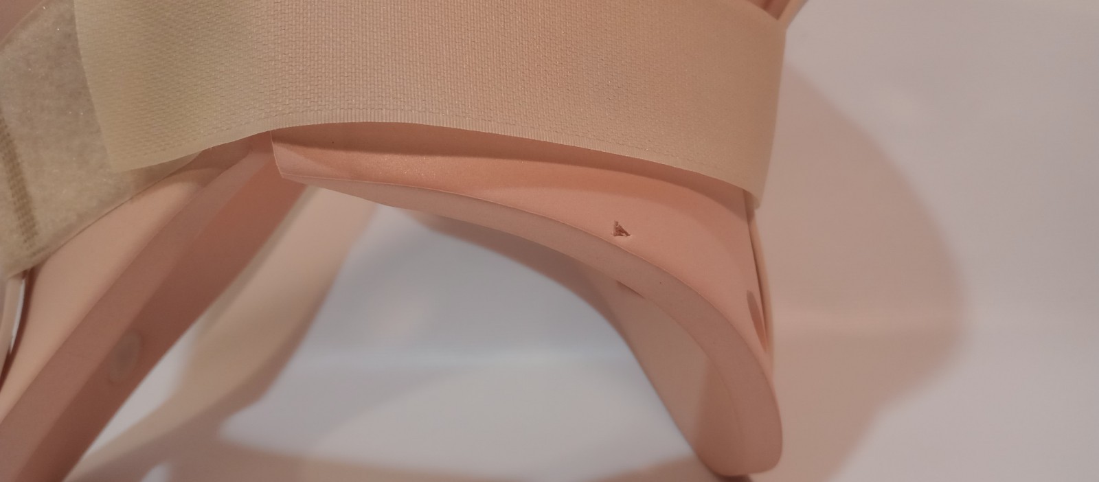 Breg • 11343 | Cervical Collar Neck Brace Orthotic | MEDIUM | Open Trach | NEW |