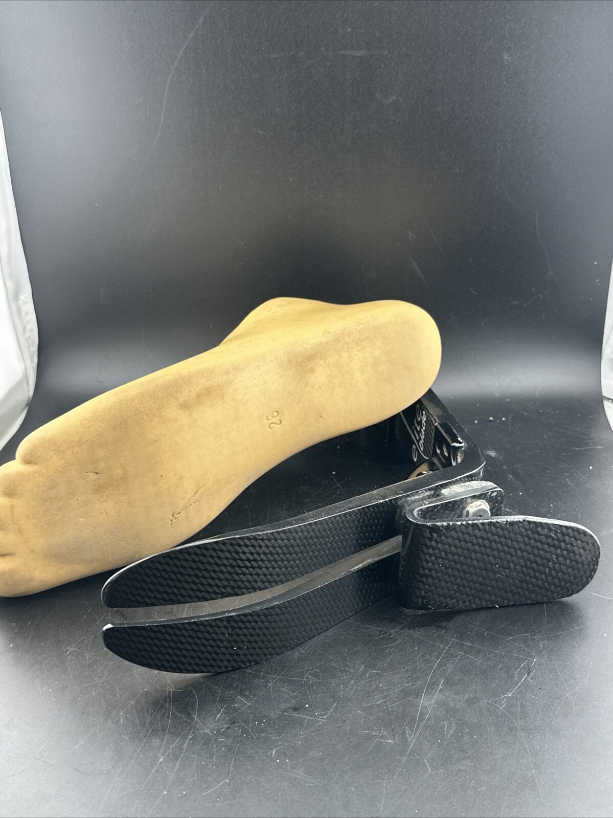 Blatchford Endolite Elite Blade Prosthetic Foot. Size 26