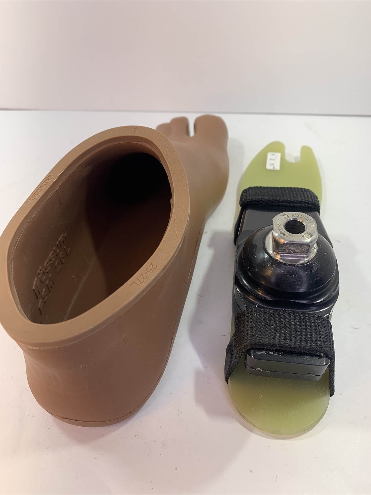 ossur Left k2 sensation prosthetic foot. category 1. size 26