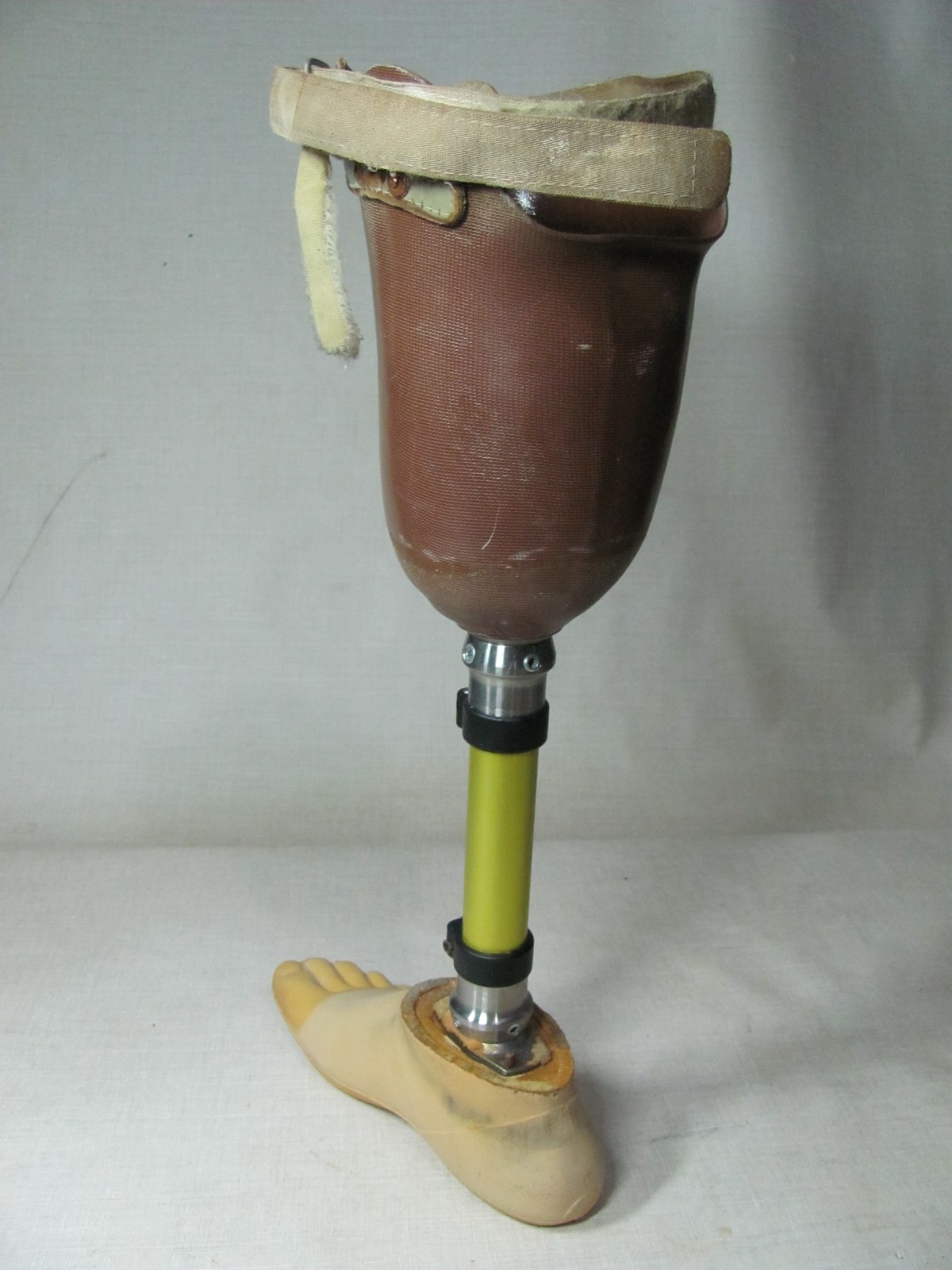 OTTO BOCK TITAN 4R52 HARDWARE PROSTHETIC LEG RIGHT BELOW-KNEE KINGSLEY FLATTIE
