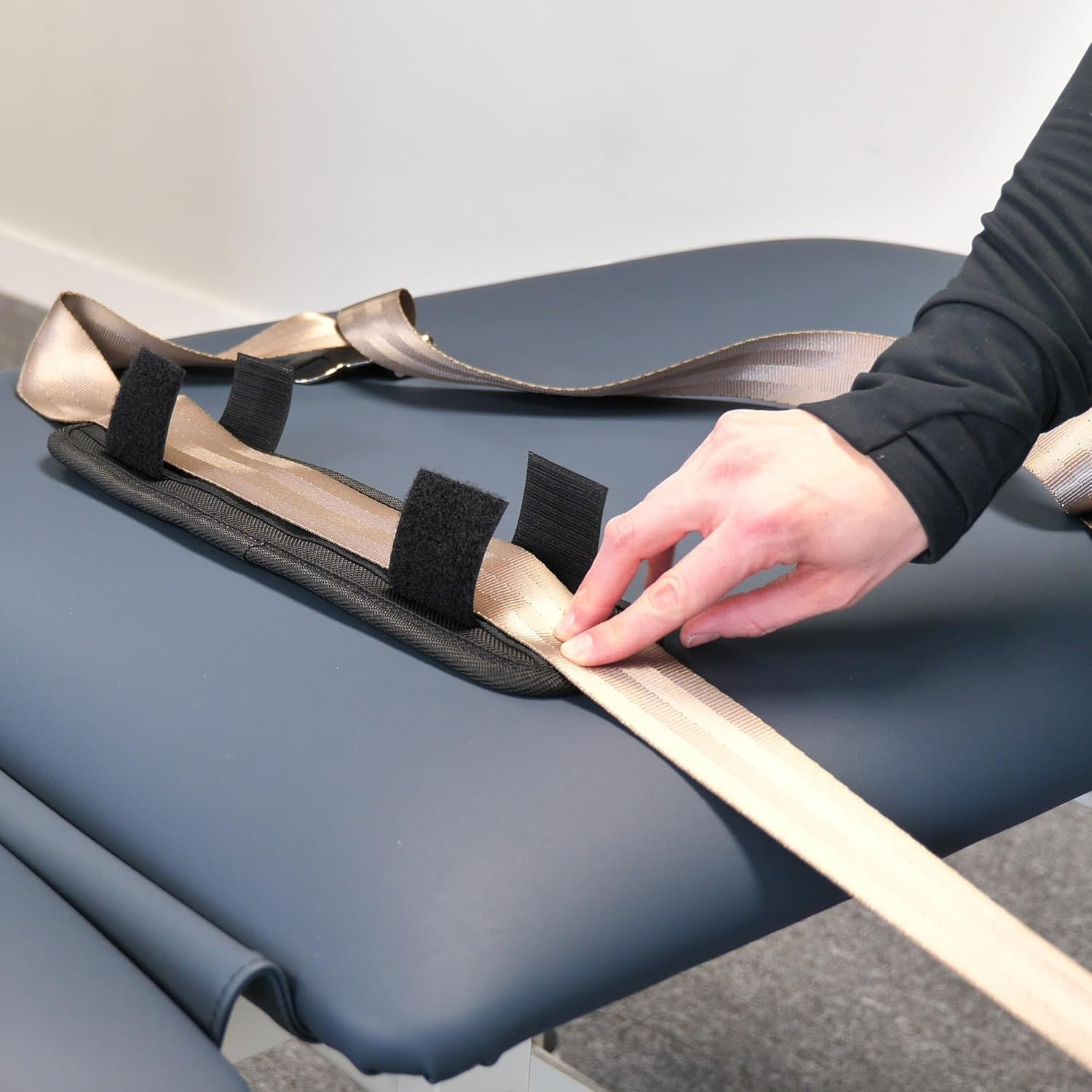 Adjustable 8′ Mobilization Strap with Pad & Quick Release Buckle for Therapy