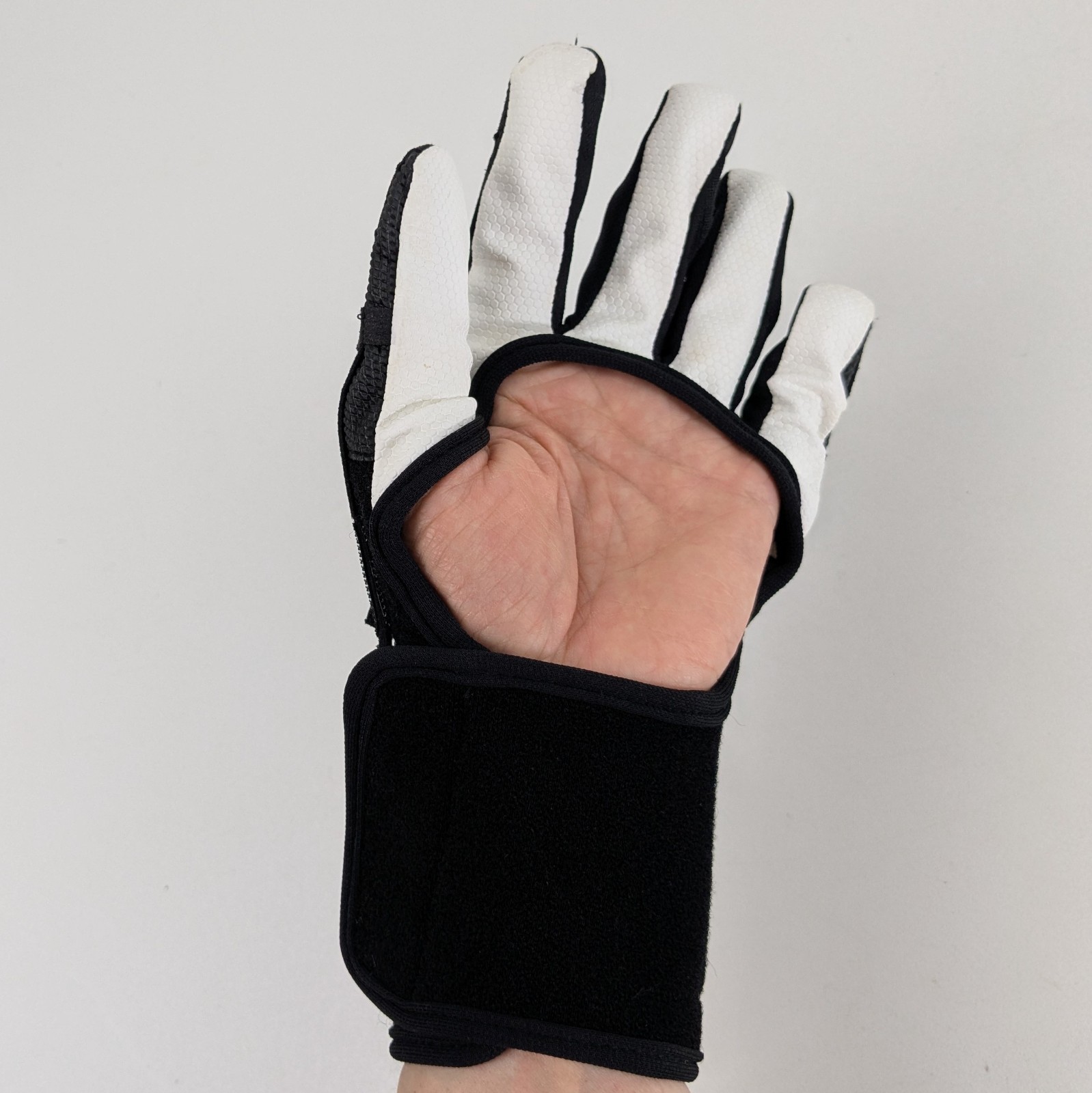 Neofect Extender Small Left Hand Brace Glove White Palm Stroke Therapy Rehab