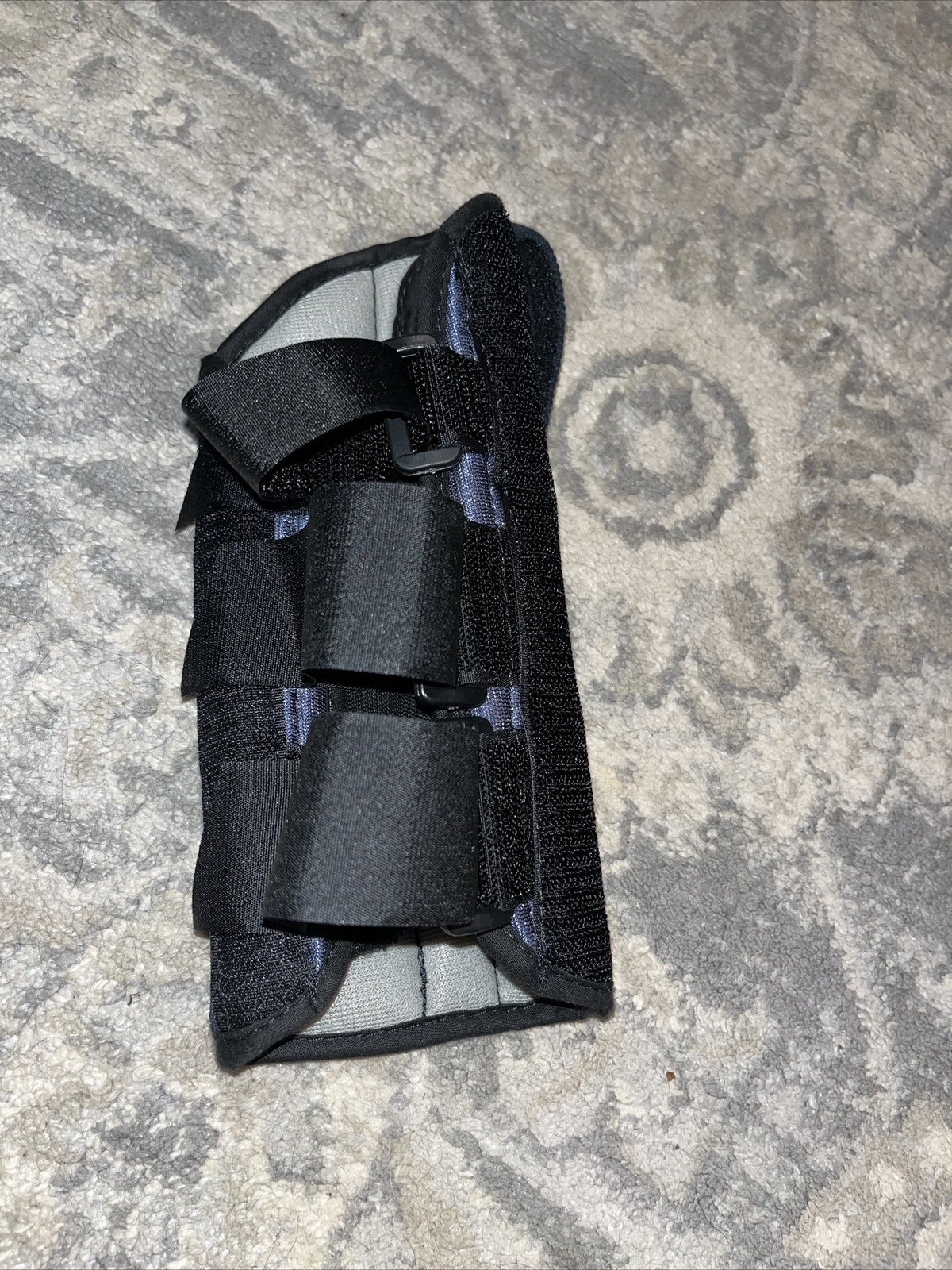 Wrist Left Hand Brace Support Carpal Tunnel Sprain Arthritis Gym Splint Black