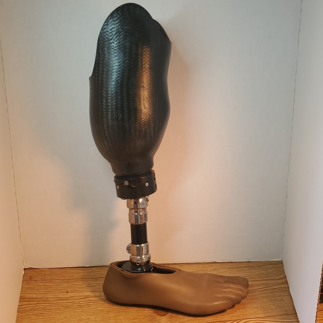 Willow Wood Carbon Ottobock Prosthetic Artificial Right Leg w/ Terion K2 Foot