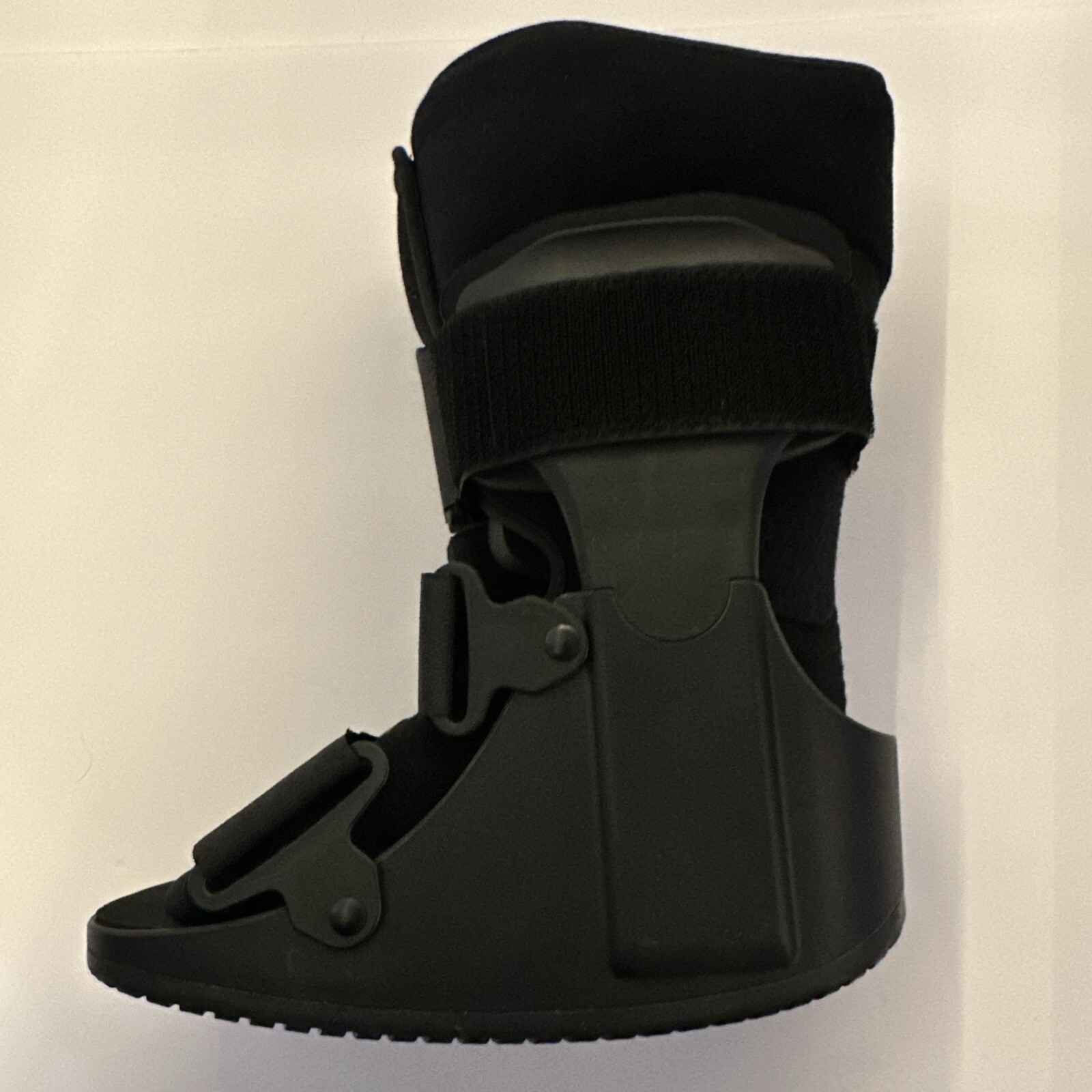 United Ortho USA14115 Walker Fracture Boot XSmall Black XS