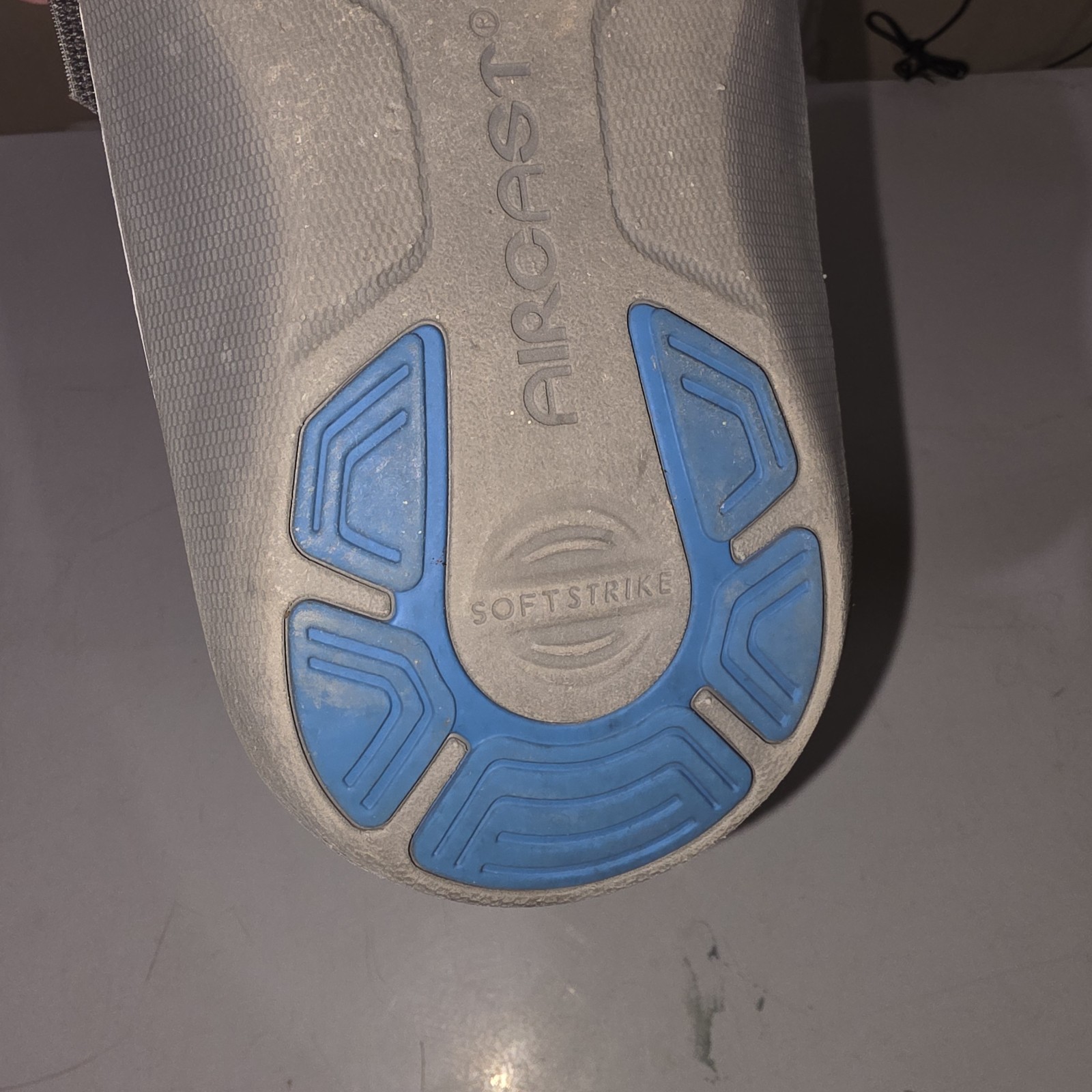 AirCast Soft Strike Walking Pneumatic Pump Boot Walking Cast Size Large 15″ Tall