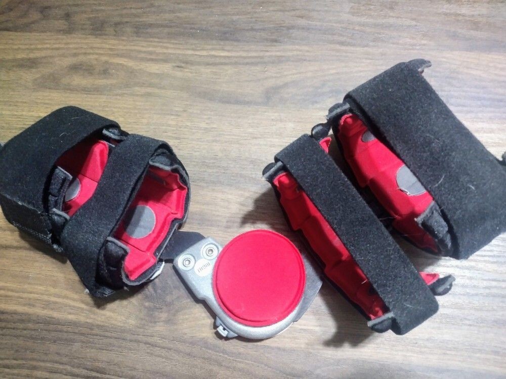 DonJoy Child Adjustable Red Right Leg Knee Brace With Scraps