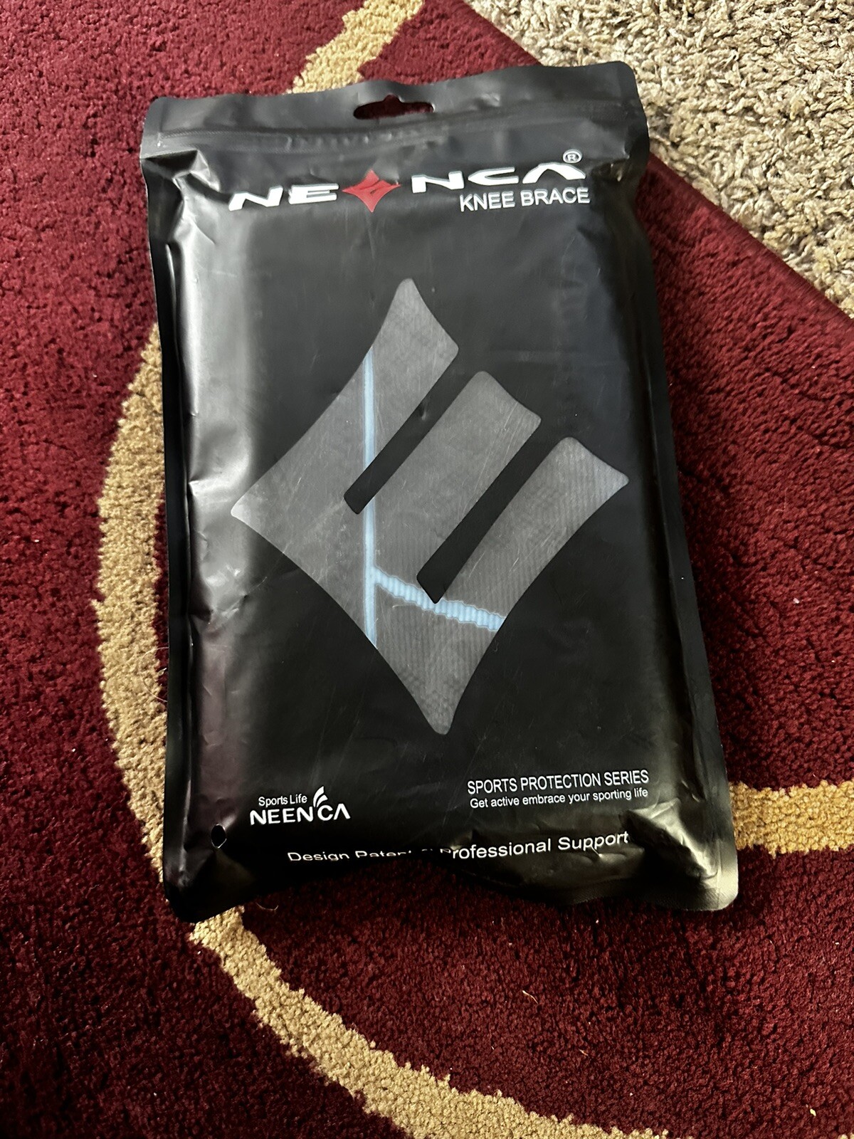 NEENCA 2 Pk Knee Brace, Knee Compression Sleeve Support for Knee Pain Running XL