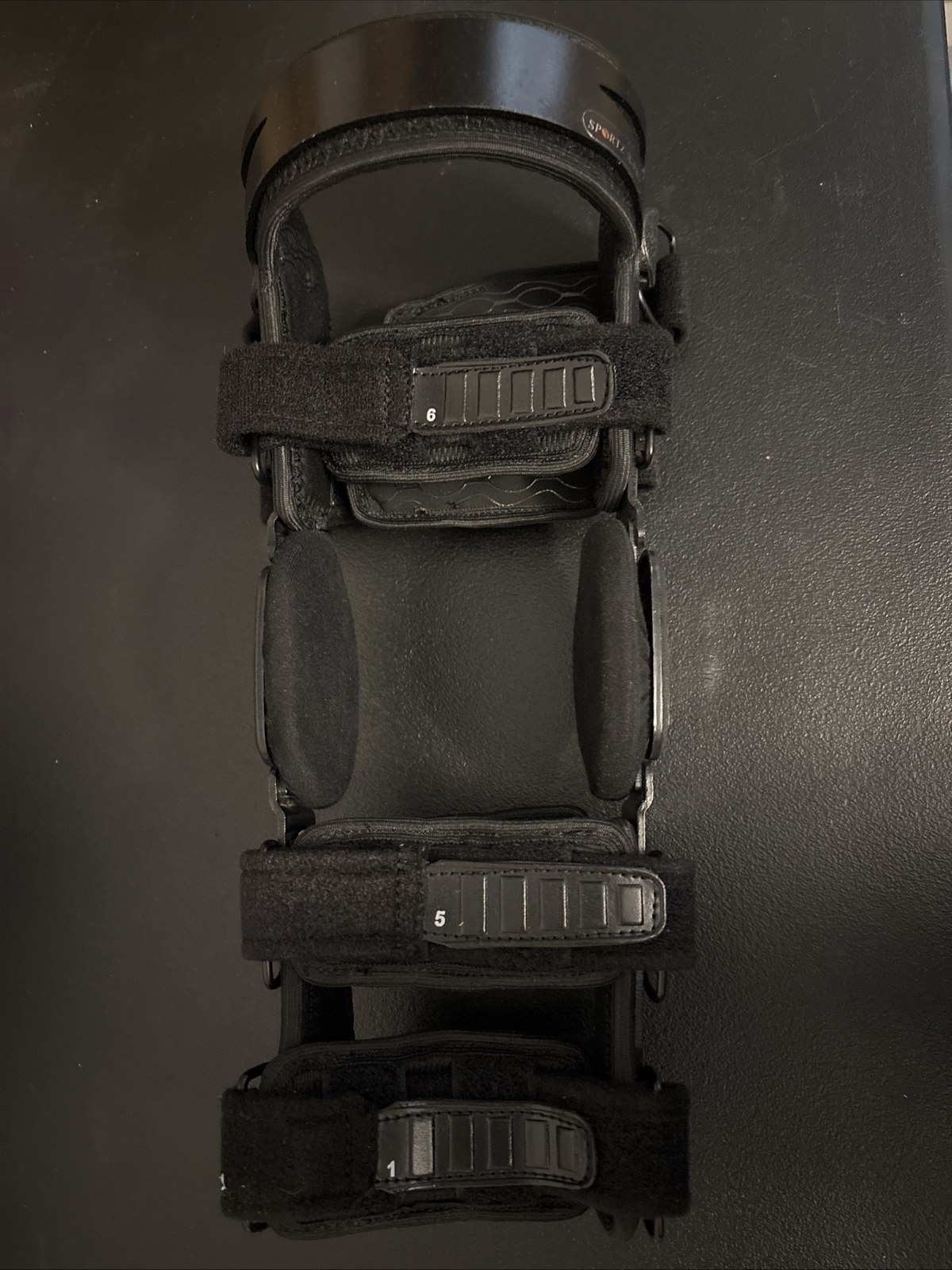 KGOI Sportz X-Pro Knee Brace for Men & Women – Knee Support [Black Size 4]