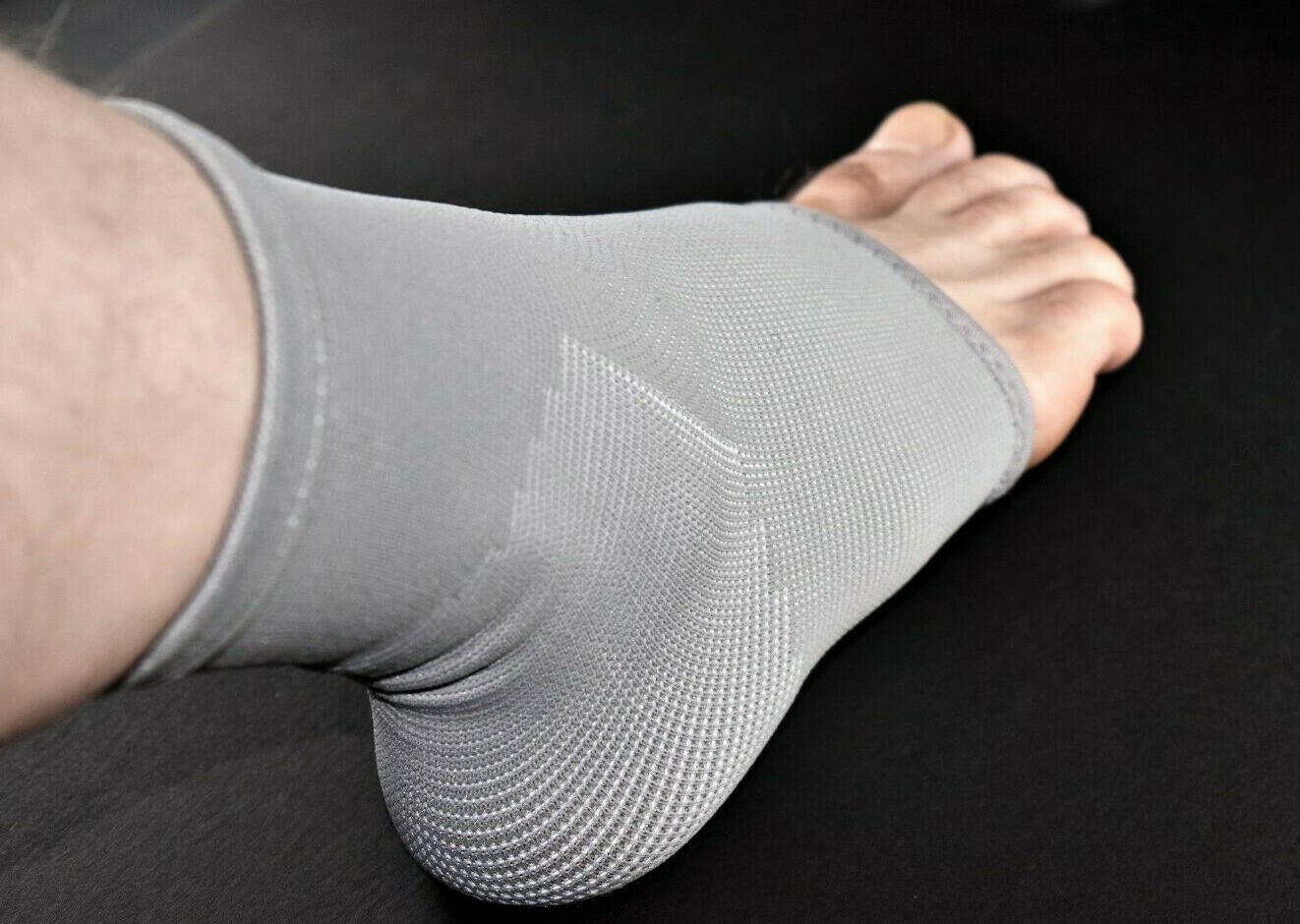 1 Pair (L+R) Aolikes Ankle Strap Support With Compression. Wrap Sports Protector