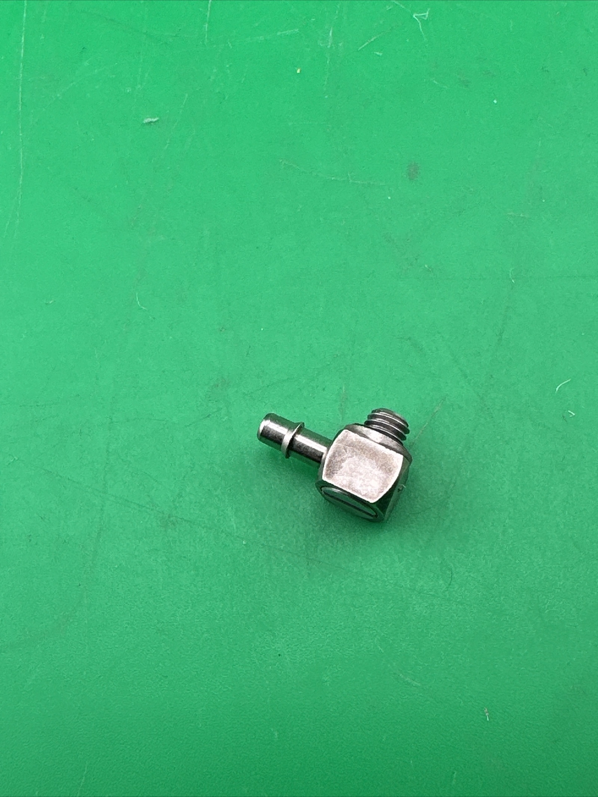 Adjustable 90° Prosthetic Vacuum Barb. Prosthetic Barb.
