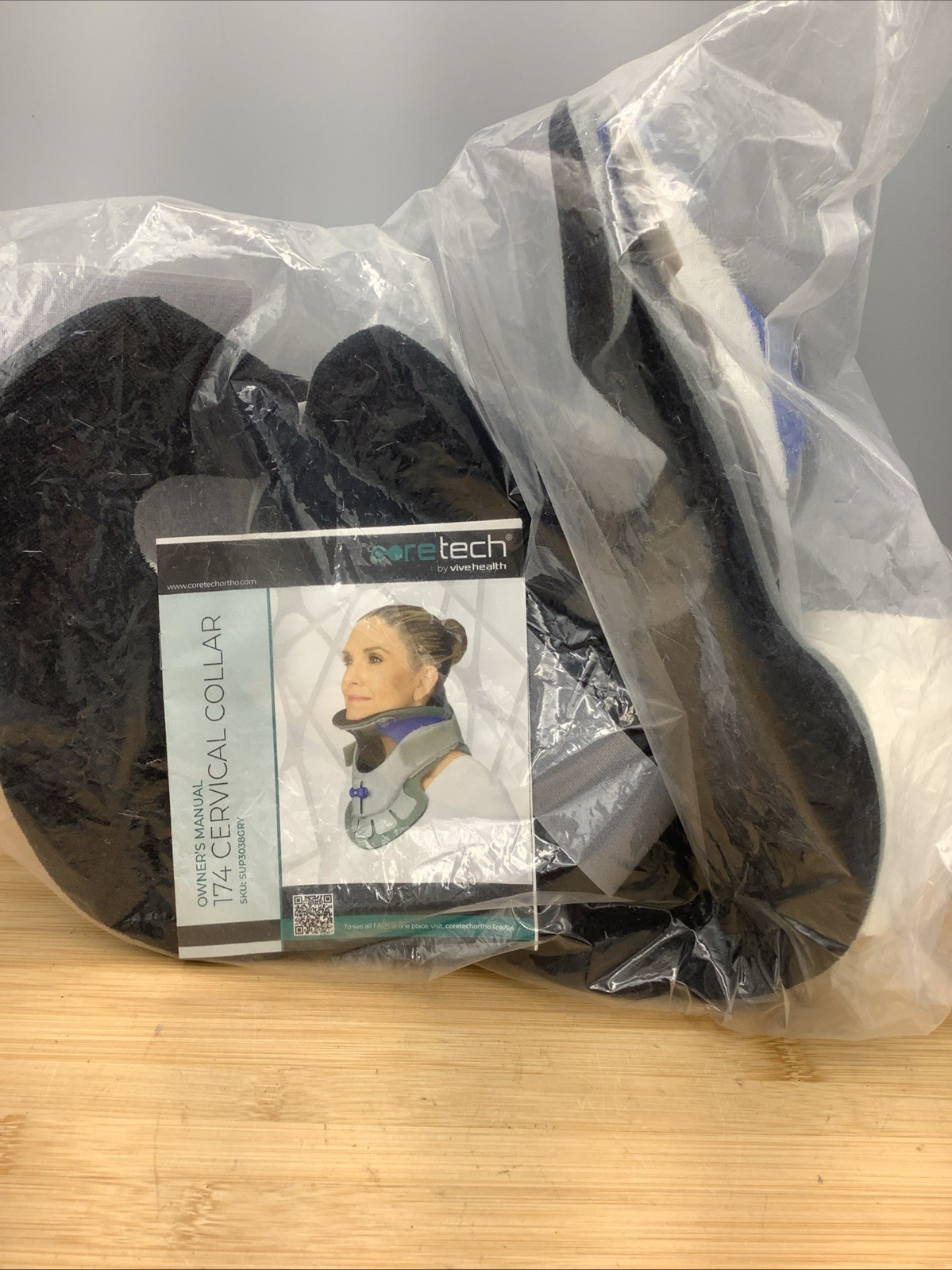 Core tech by Vivehealth 174 Cervical Collar. New. Sealed. One Size.