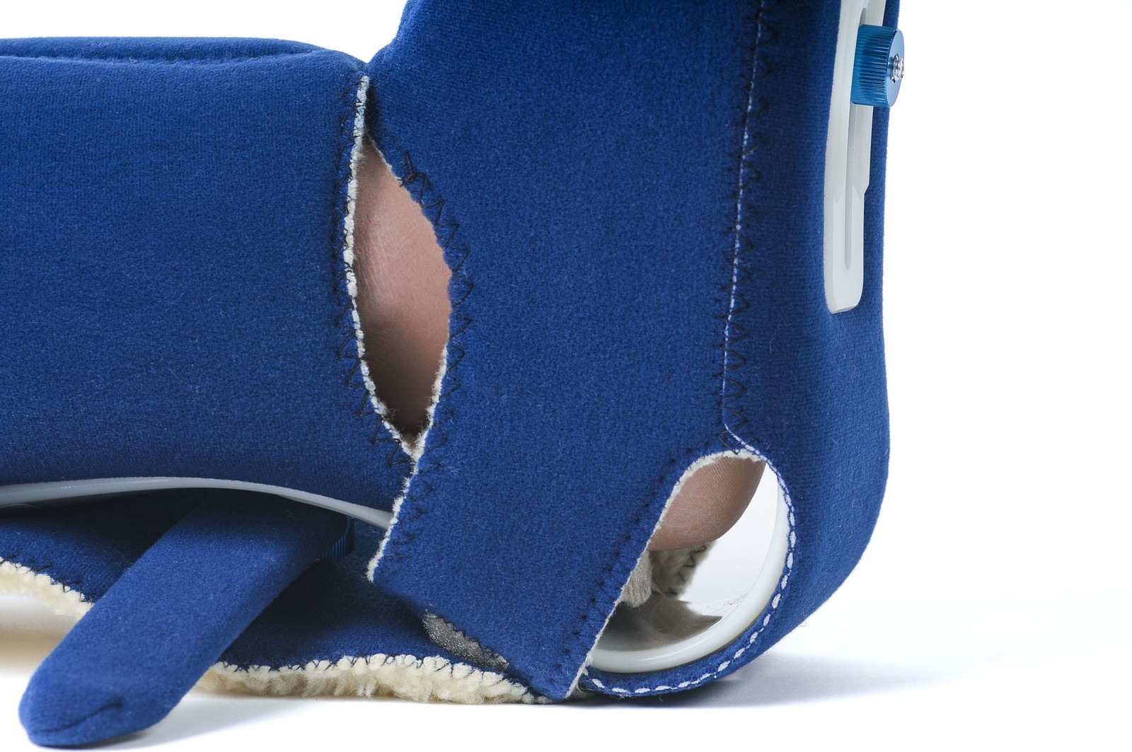 Comfy Splintsª Comfy Boot with Fleece lined Headliner cover – Adult, Dark Blue