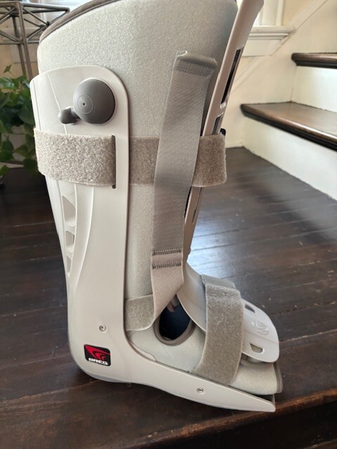 NEW Breg Genesis Full Shell Walker Boot, large