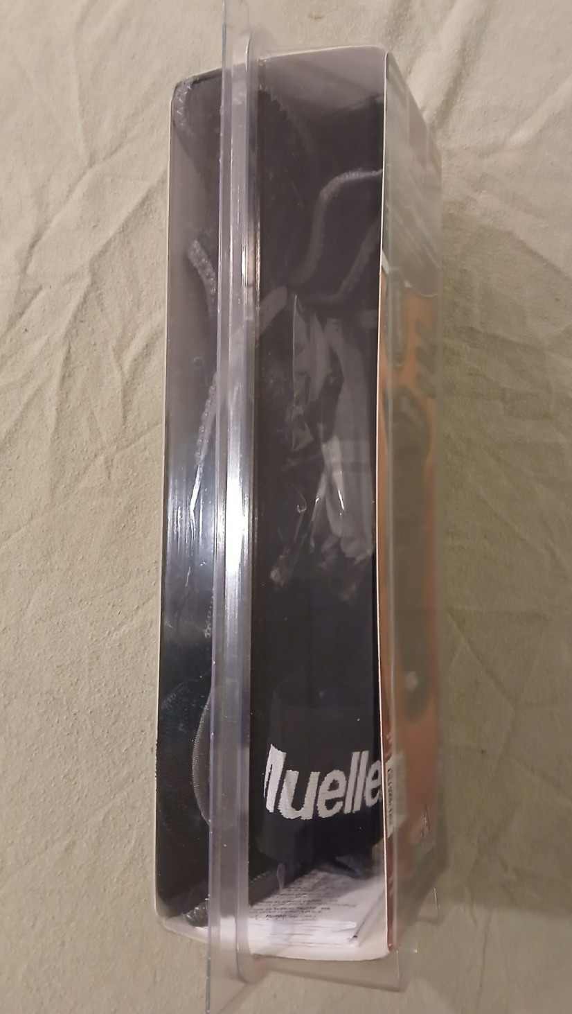 Mueller Hg80 Hinged Knee Brace (Large), New
