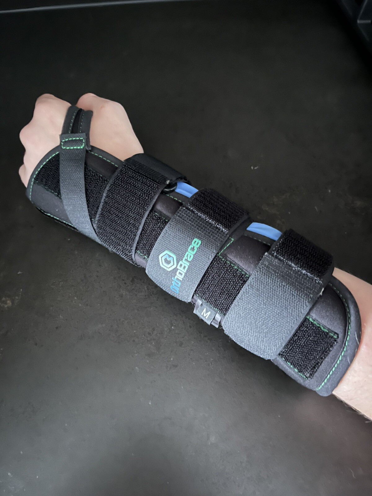 OrthoBrace OrthoWrist Medium Left Item# OBWLI1-3R