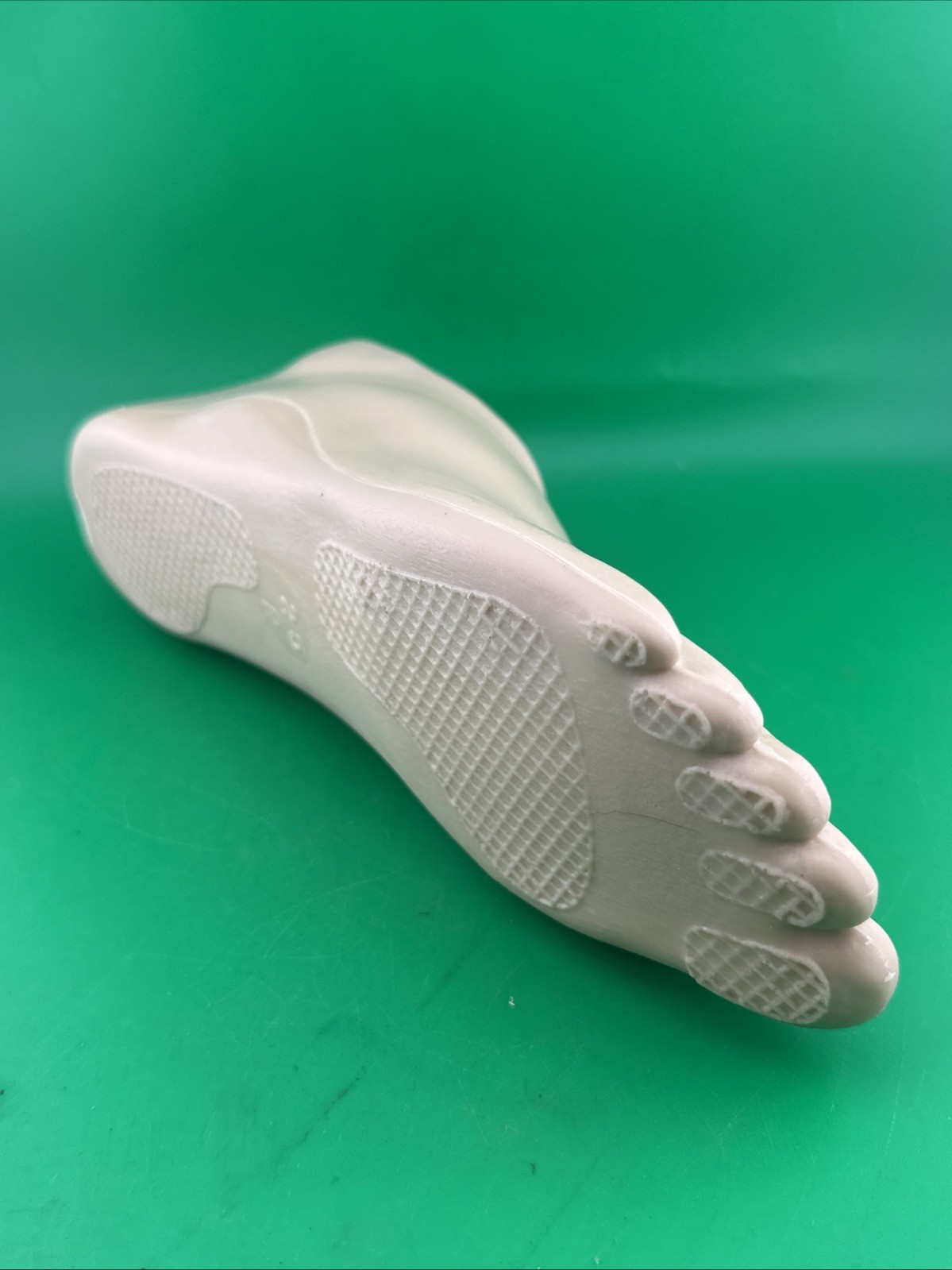 prosthetic footshell foot shell. right. size 22-27cm. foot cover. new