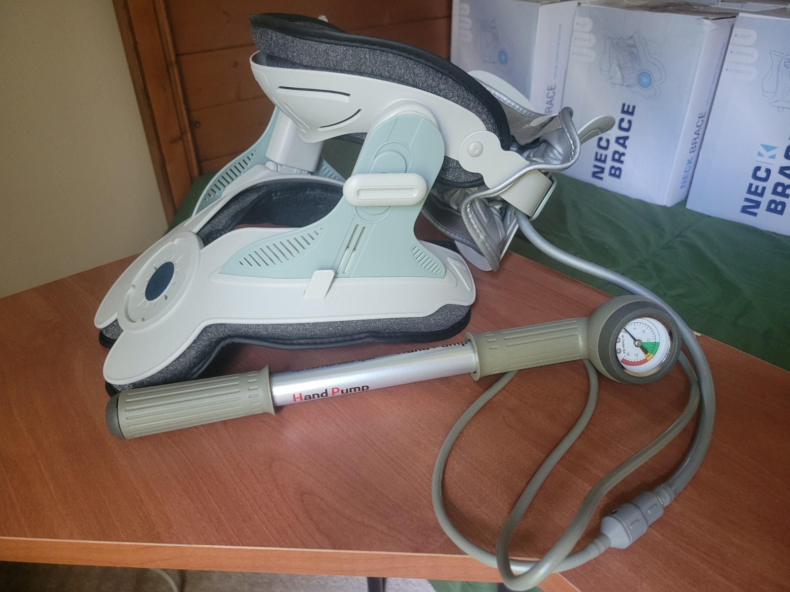 Cervical Neck Brace Adjustable Hand Pump