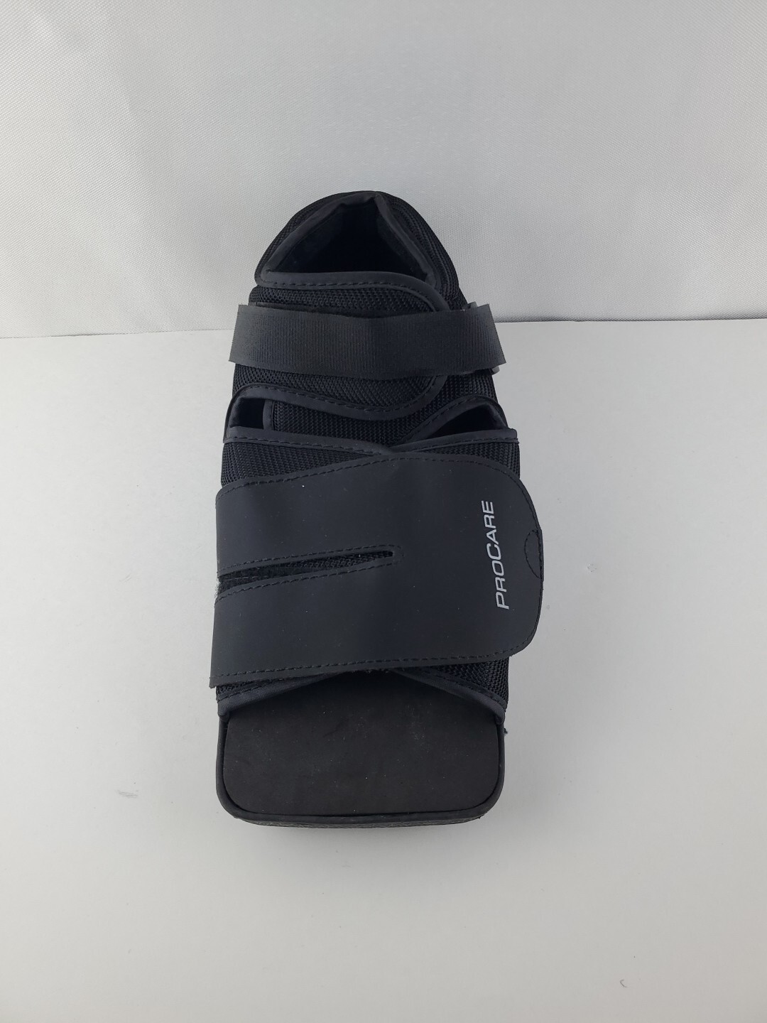 ProCare Squared Toe Post-Op Shoe Size:medium ( Wear on the left or right )