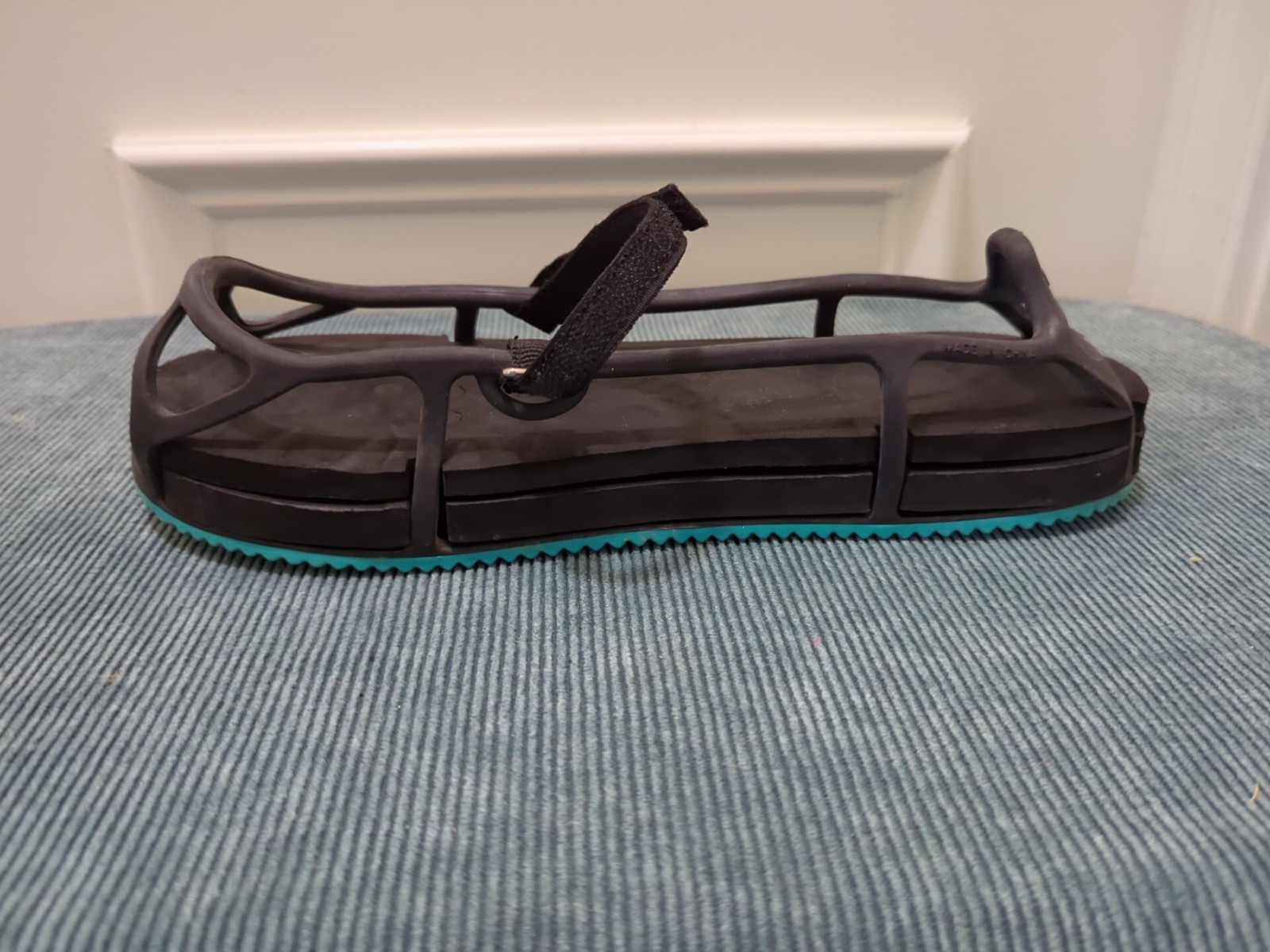 EVENup The Authentic Shoe Balancer Size Medium for use with Walking Boot