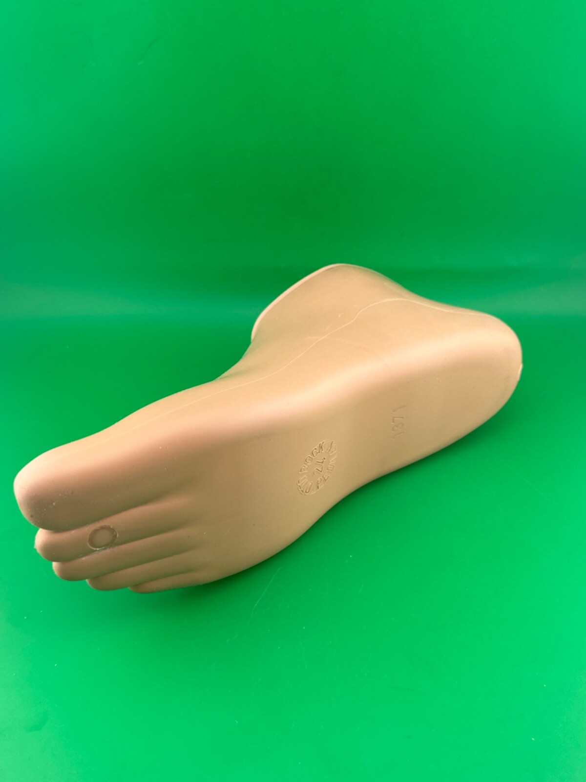 OTTOBOCK Otto Bock 1m10 prosthetic footshell foot shell. Right. 24cm