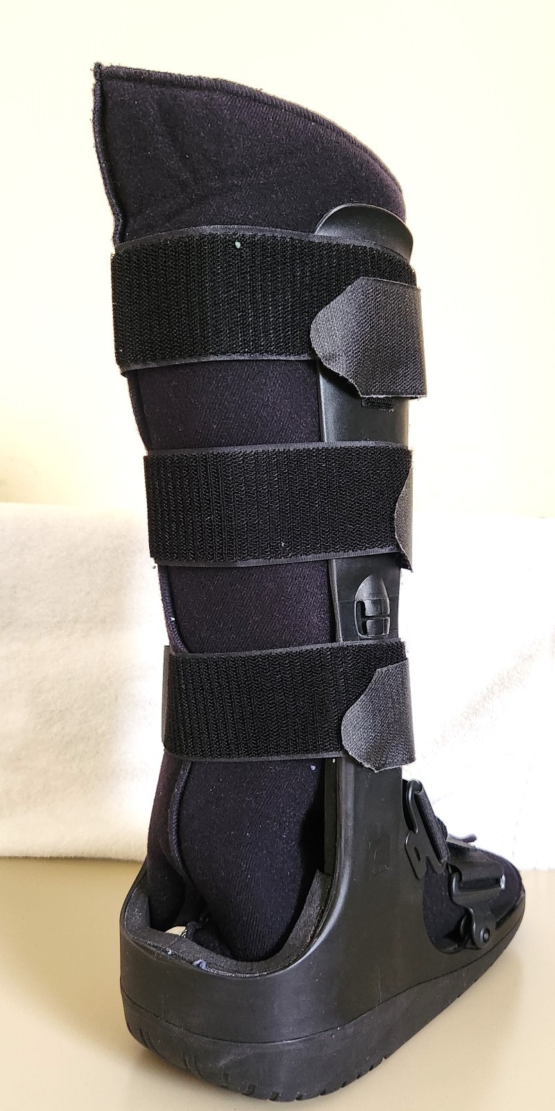 Ossur Equalizer Orthopedic Adjustable Walking Boot Medium w/Instruction Manual