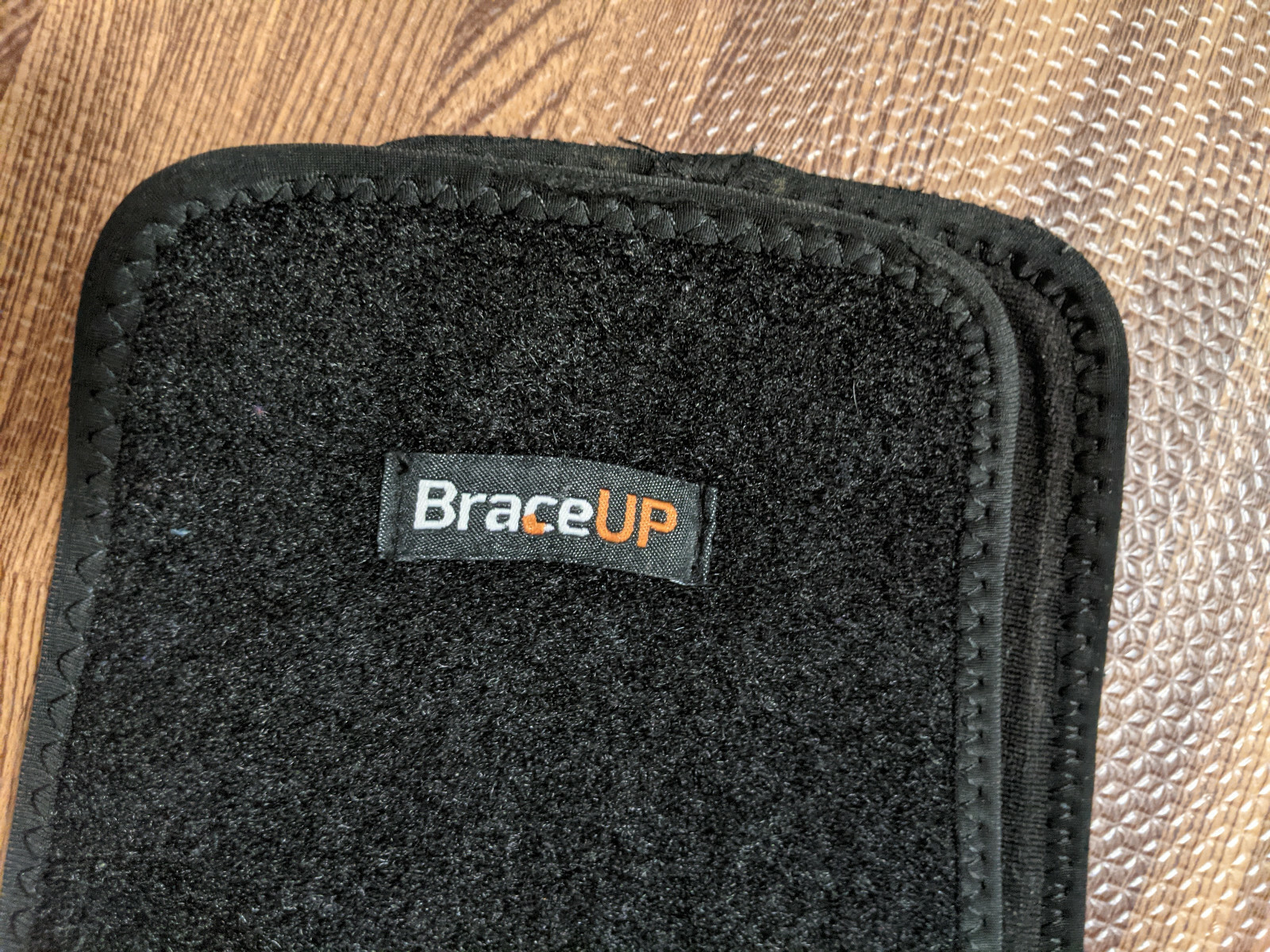 B601 BraceUP Lumbar Back Support Brace Belt Black Size S / M