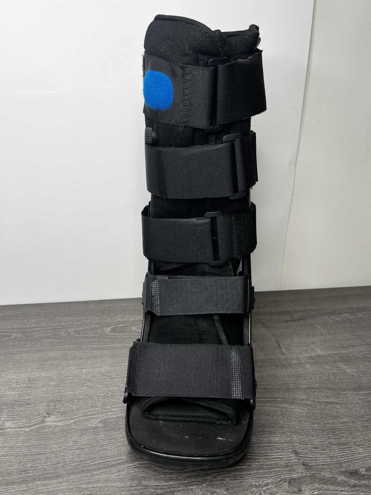 United Ortho Air Cam Walker Fracture Boot Small Black Unisex Boot