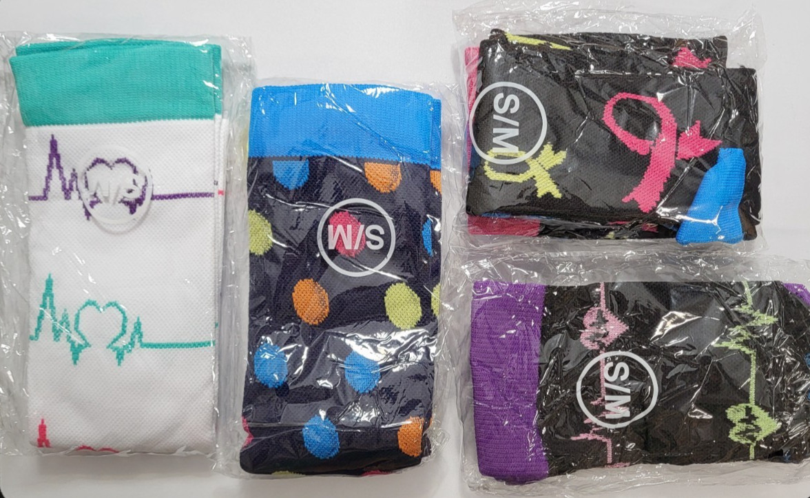 Compression Socks Stockings Women’s Knee High S/M Pack Of 4 Brand New