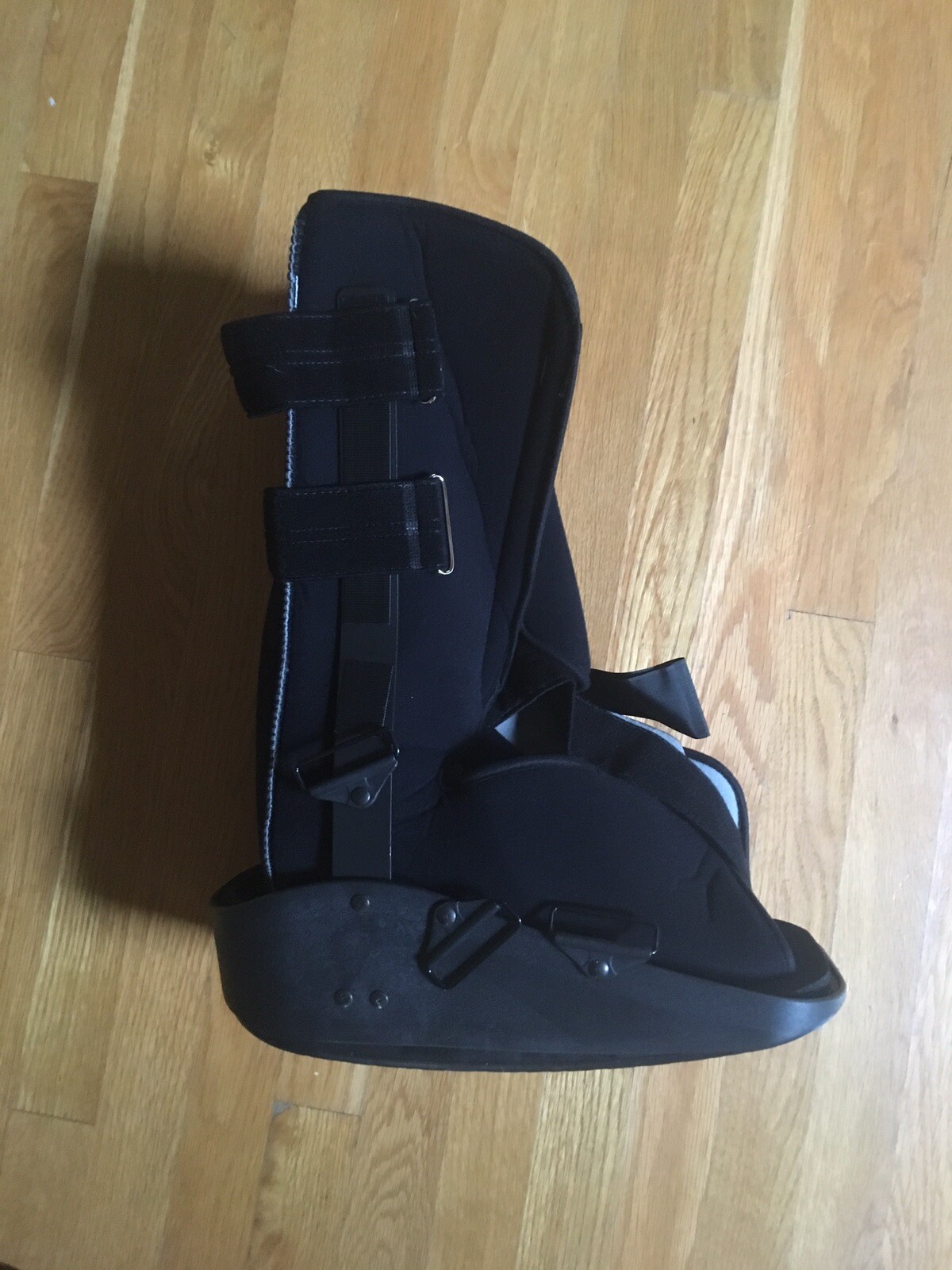 Procare MaxTrax Walker Adjustable Boot 79-95328, XL DJO LLC