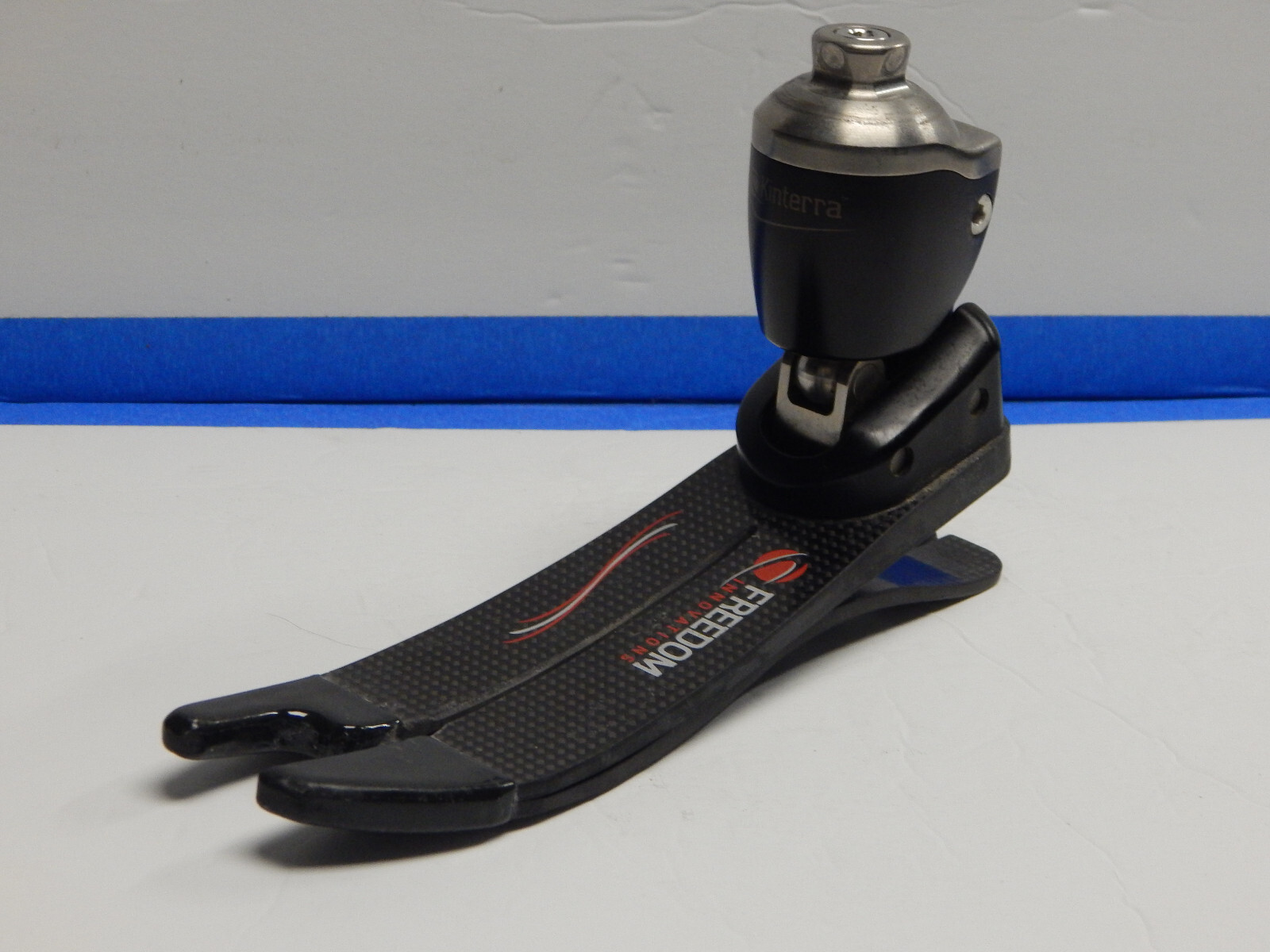 Freedom Kinterra Hydraulic Ankle Prosthetic Foot. Size 25 Category 2 LEFT