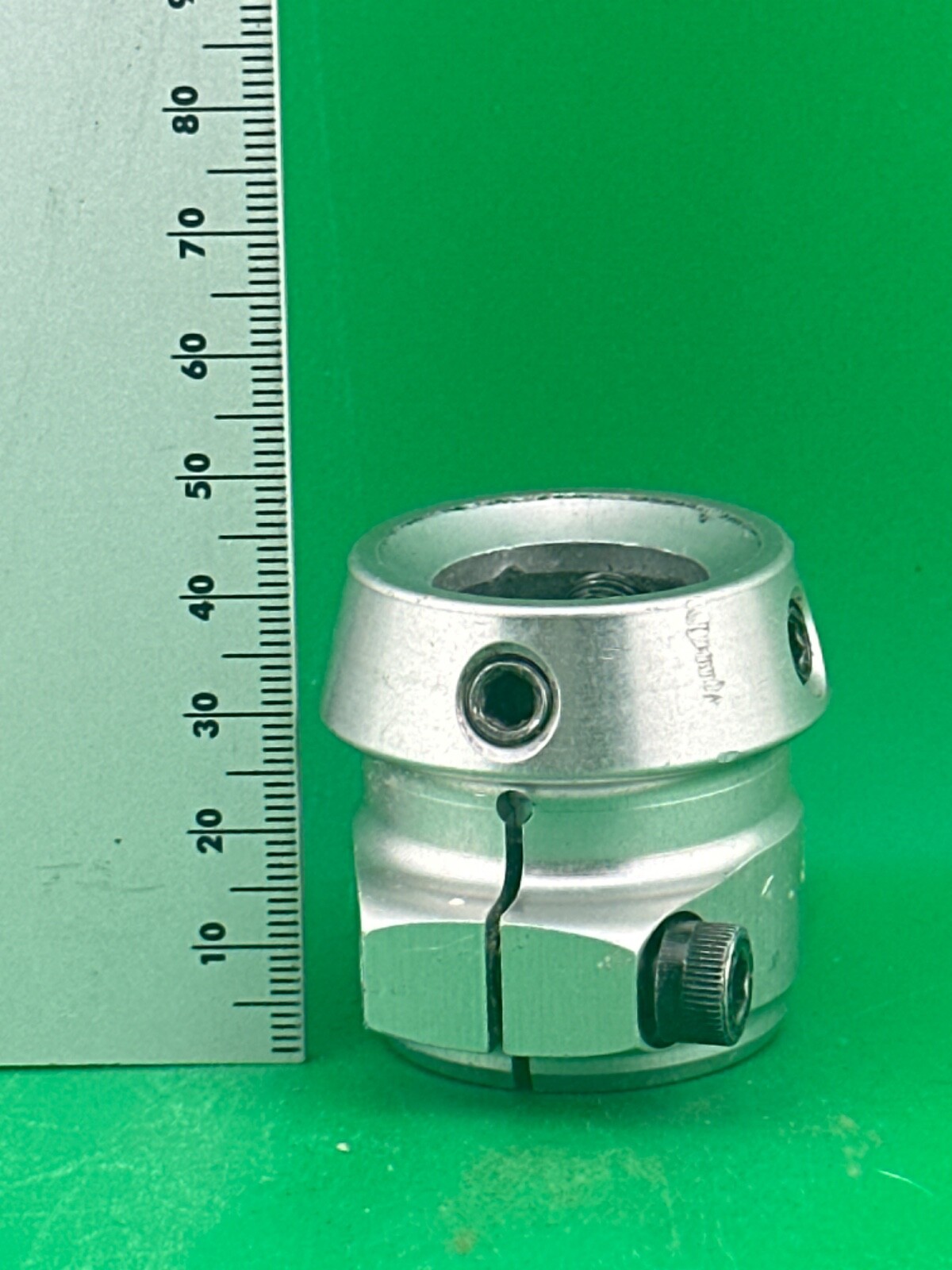 Prosthetic tube clamp tubeclamp. Fits 30mm diameter pylons.