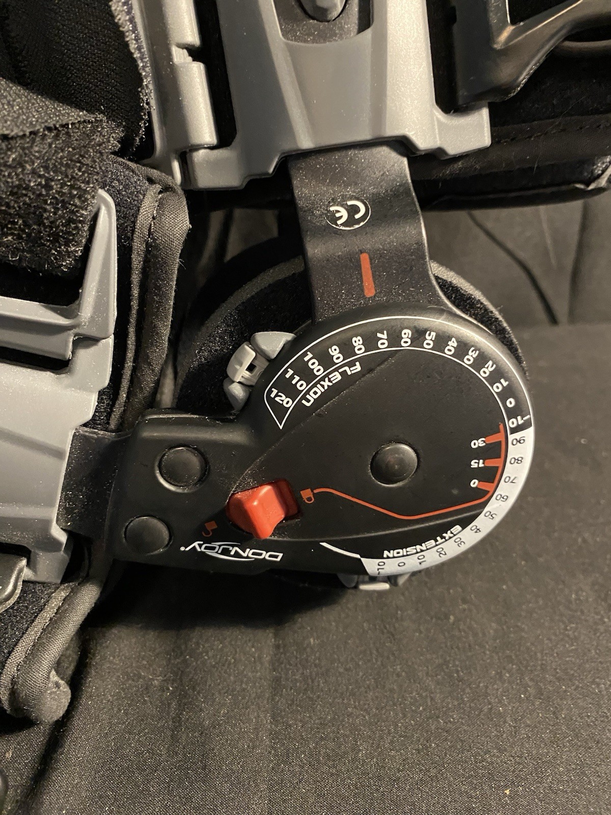 DonJoy Flexion Universal Adjustable Knee Brace, Great Condition.