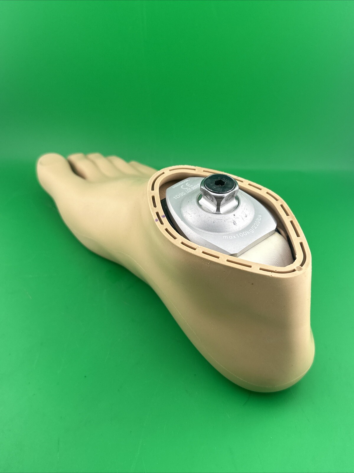 OTTOBOCK Otto Bock 1D35 Right Prosthetic Foot. Size 28. Dynamic Motion Foot