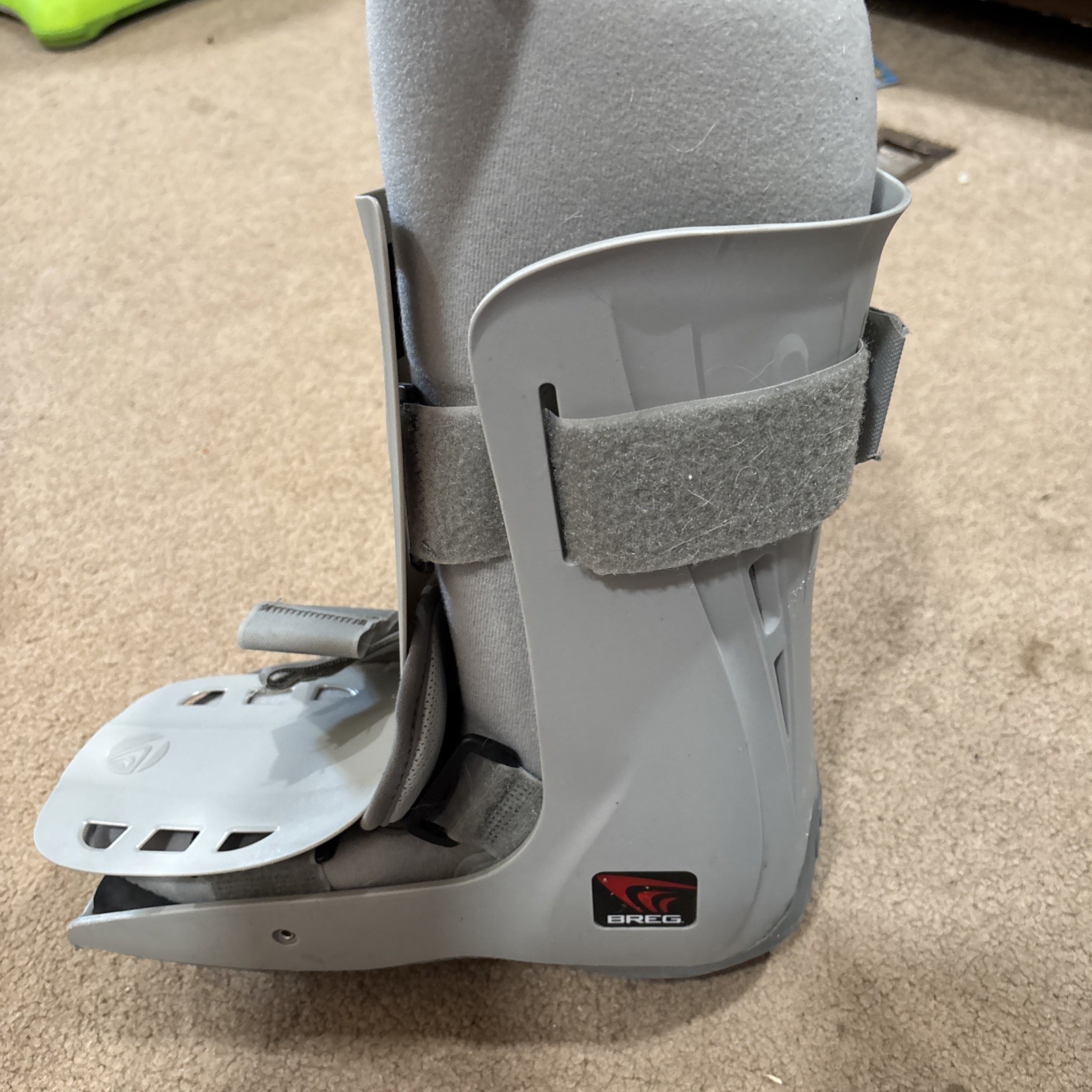 BREG Genesis Mid-Calf Full Shell Orthopedic Walker BOOT Medium-Used