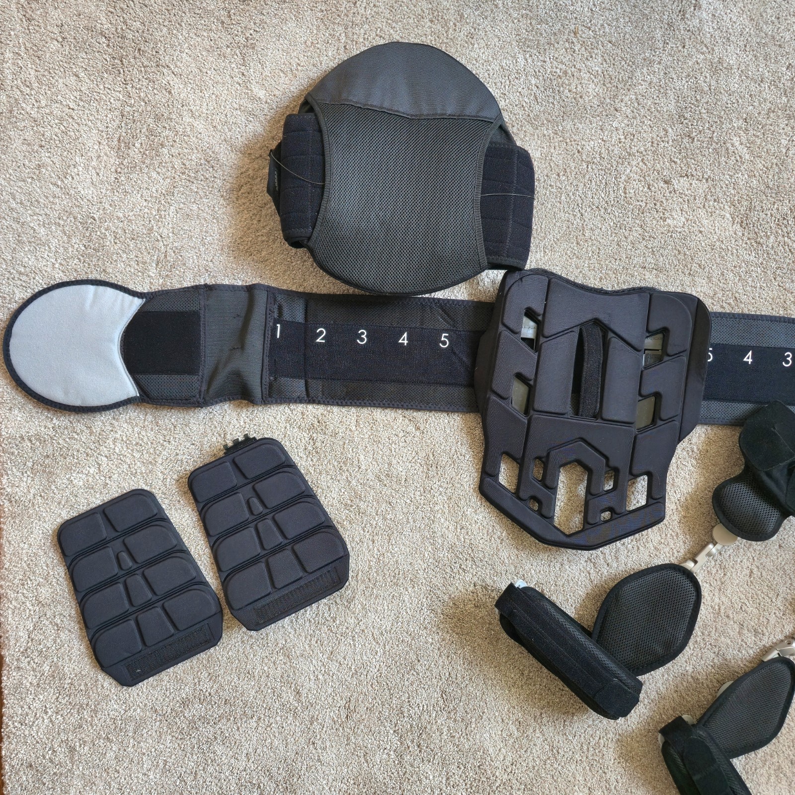 DeRoyal MAXAlign Back Brace Universal Size Orthopedic BOA Spine HipSupport Black