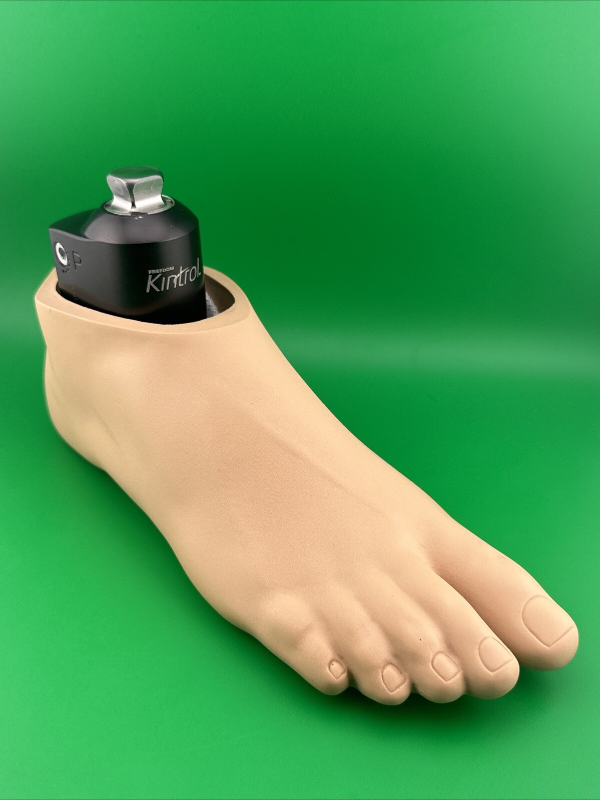Kintrol Hydraulic Ankle Prosthetic Foot, Size 26, Category 2, Right, Perfect
