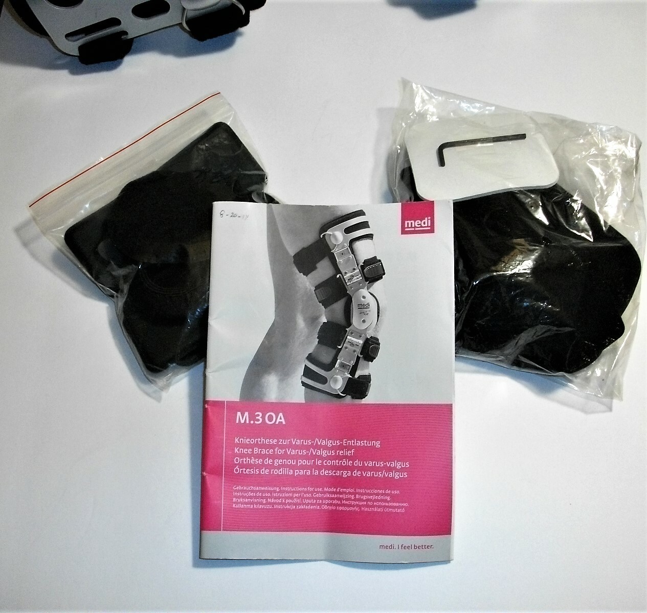 DeRoyal M.3 OA Knee Brace Left Varus Right Valgus