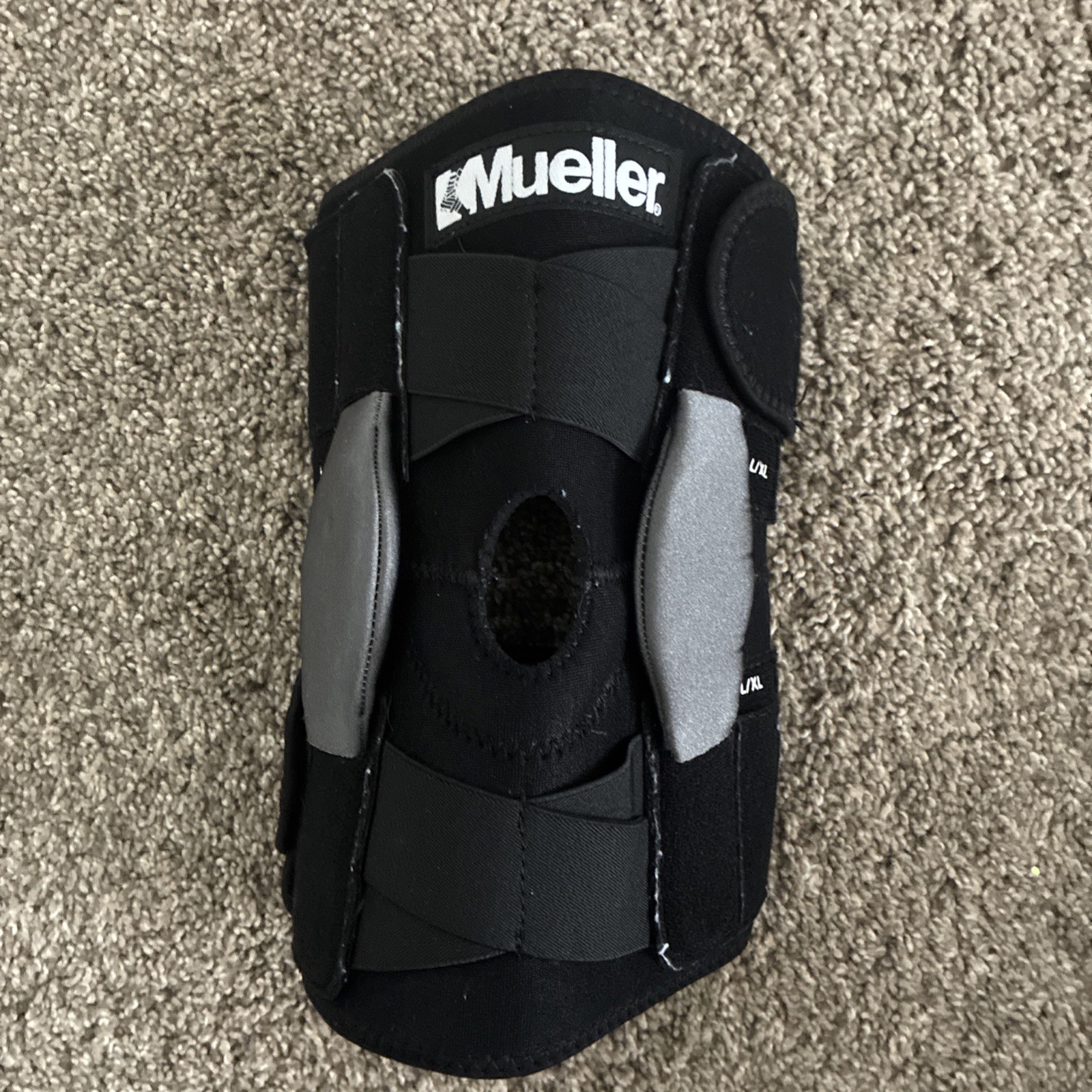 Mueller Self Adjust Hinged Knee Brace Maximum Support L/XL