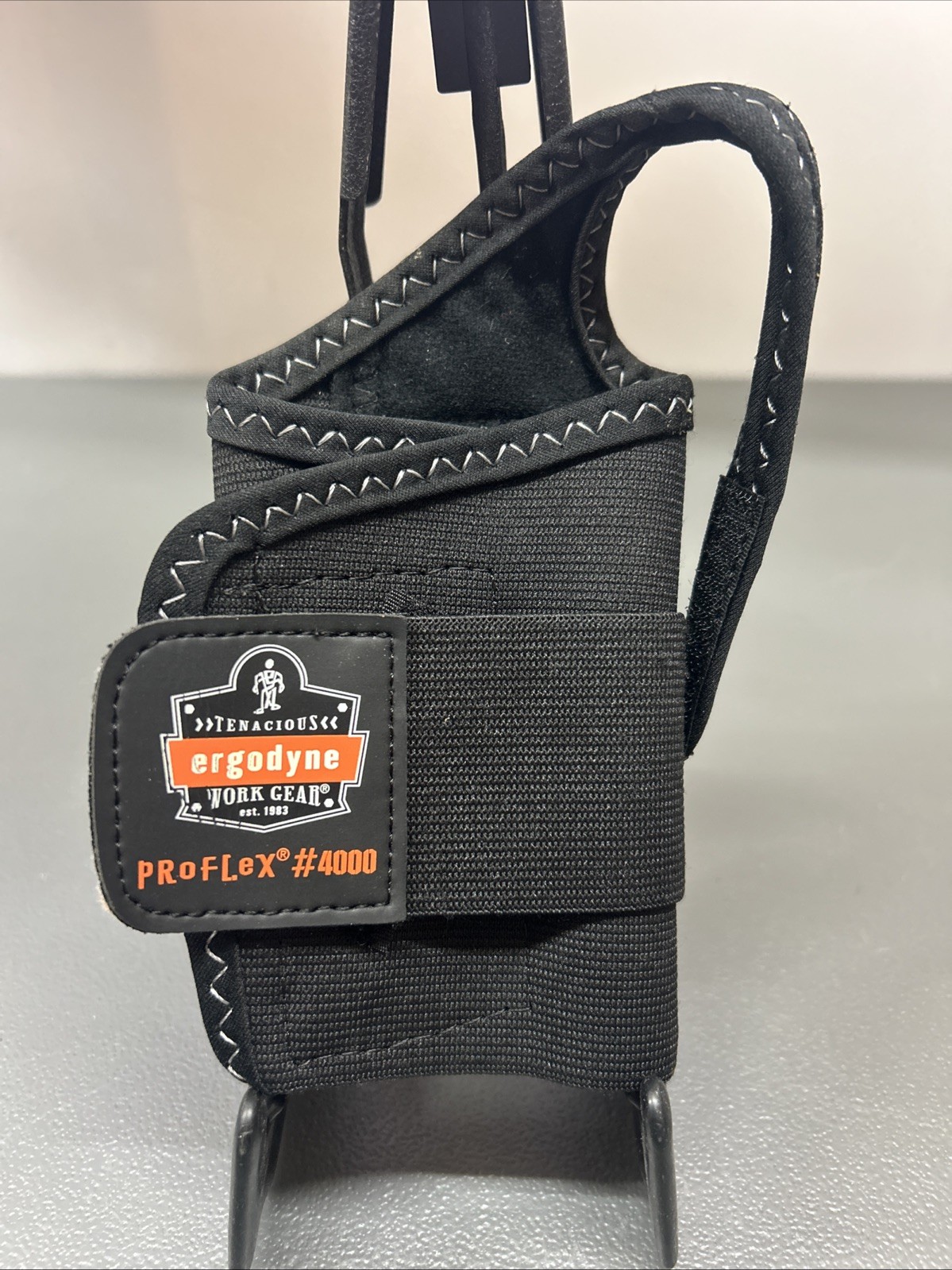 Tenacious Ergodyne Work Gear Unisex Medium Black Left Proflex 4000 Wrist Support