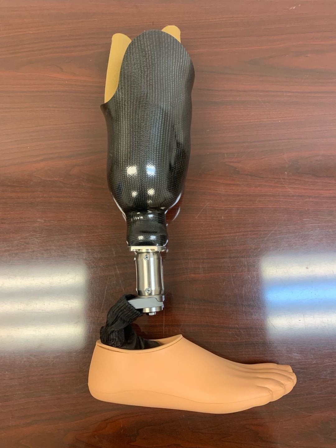 Össur Carbon Fiber Transtibial Prosthetic Leg with 29R Foot Shell