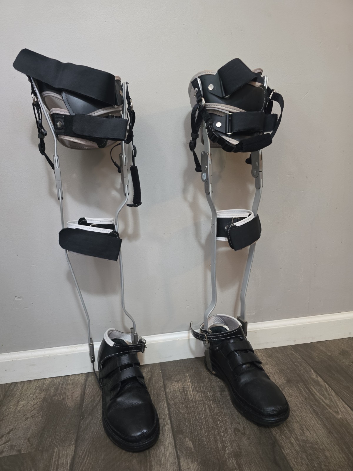 Knee Ankle Foot Orthosis Brace Right/Left Leg, Thermoplastic/Metal