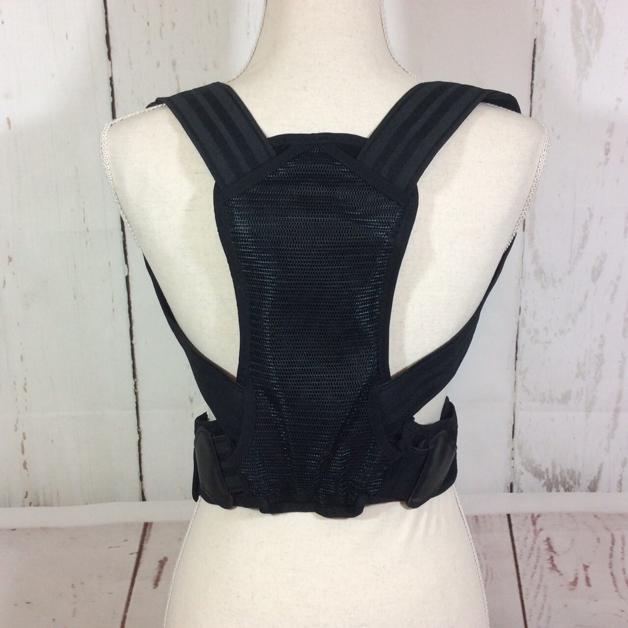 Back Brace Posture Corrector Unisex Size XL Back Shoulder Support Adjustable
