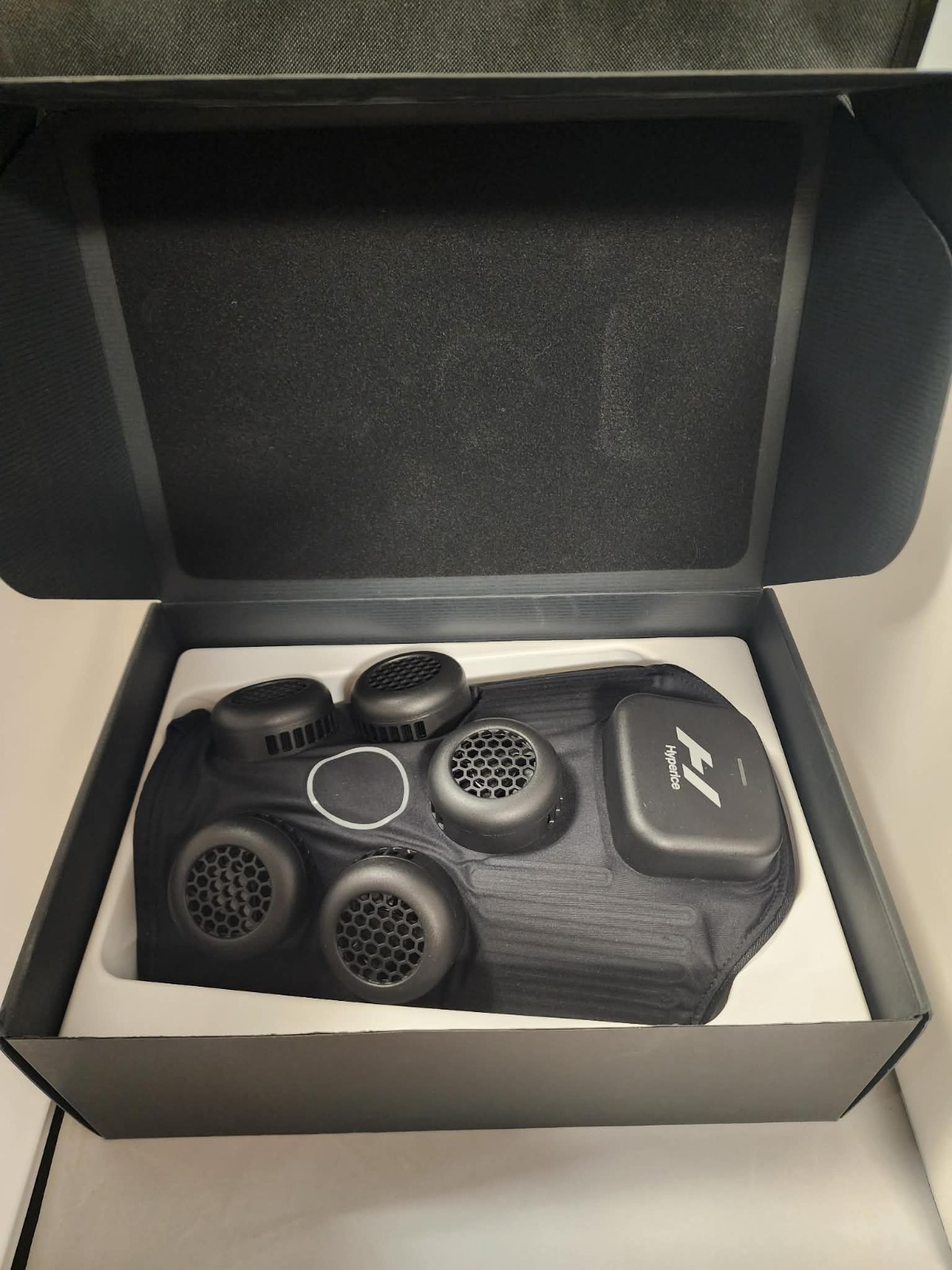 Hyperice X Knee Contrast Therapy Device Cold/Heat Knee Massager Rehab Brace