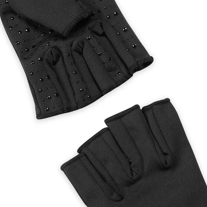 TOMMIE COPPER SPORT COMPRESSION GLOVES SMALL/MEDIUM – BLACK