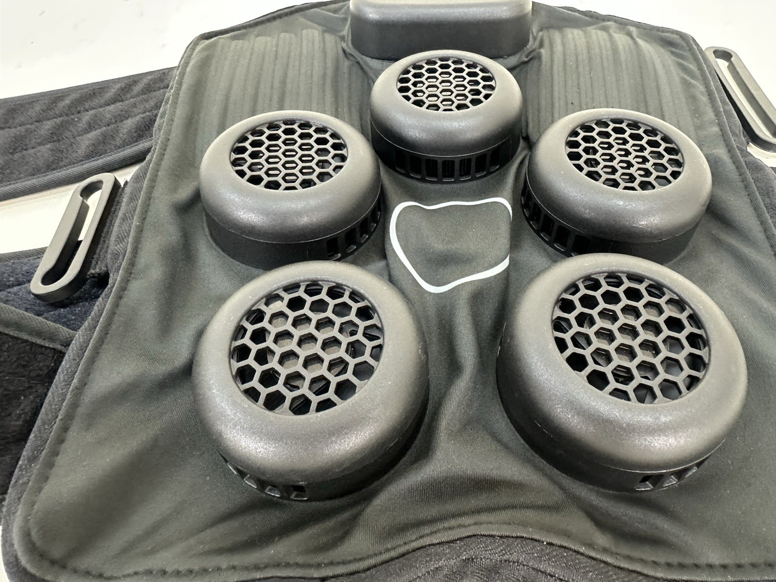 Hyperice X Knee Cold & Heat Contrast Recovery Therapy Device *For parts*