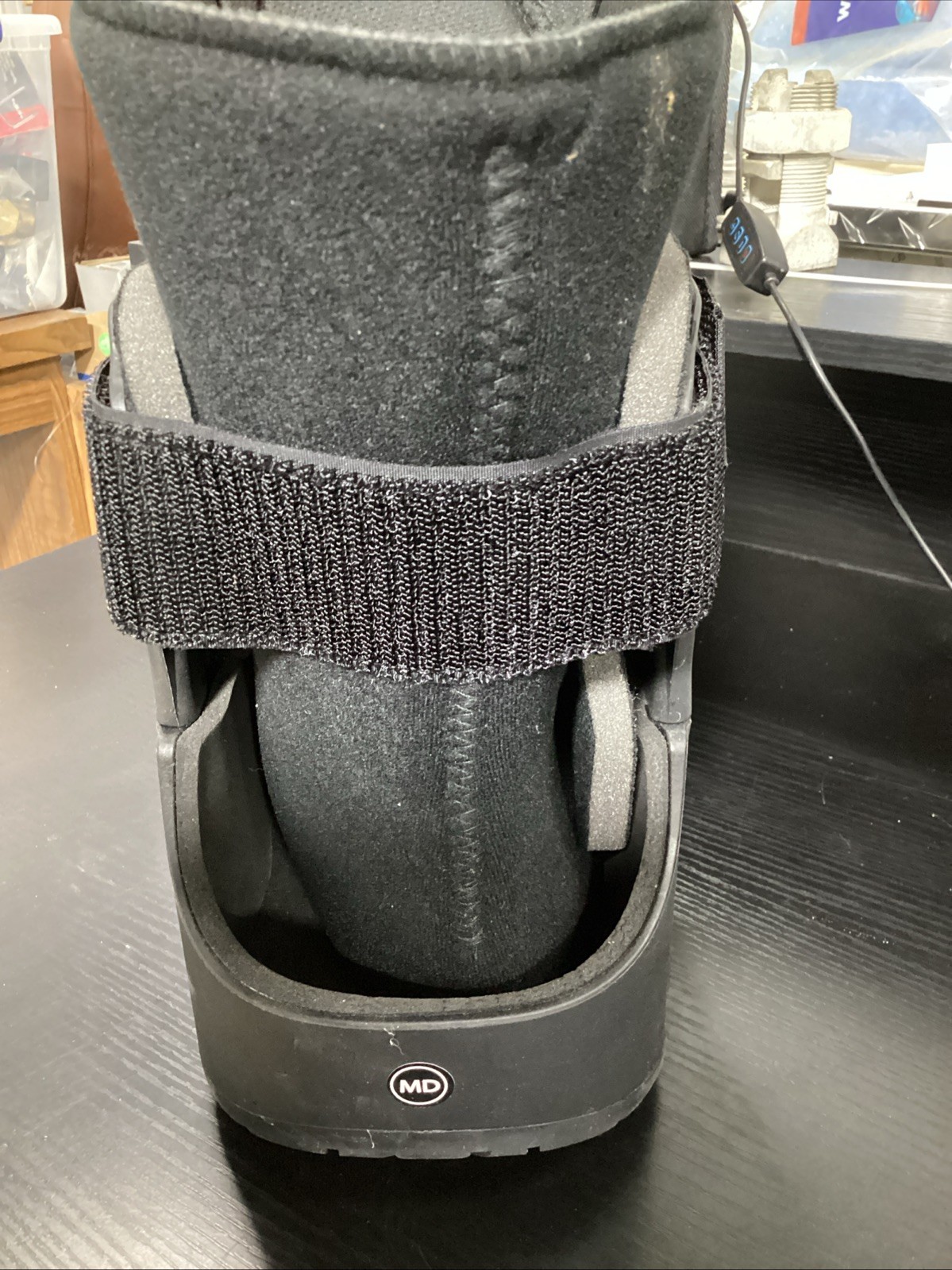 United Ortho Short Cam Walker Fracture Boot MEDIUM Black USED
