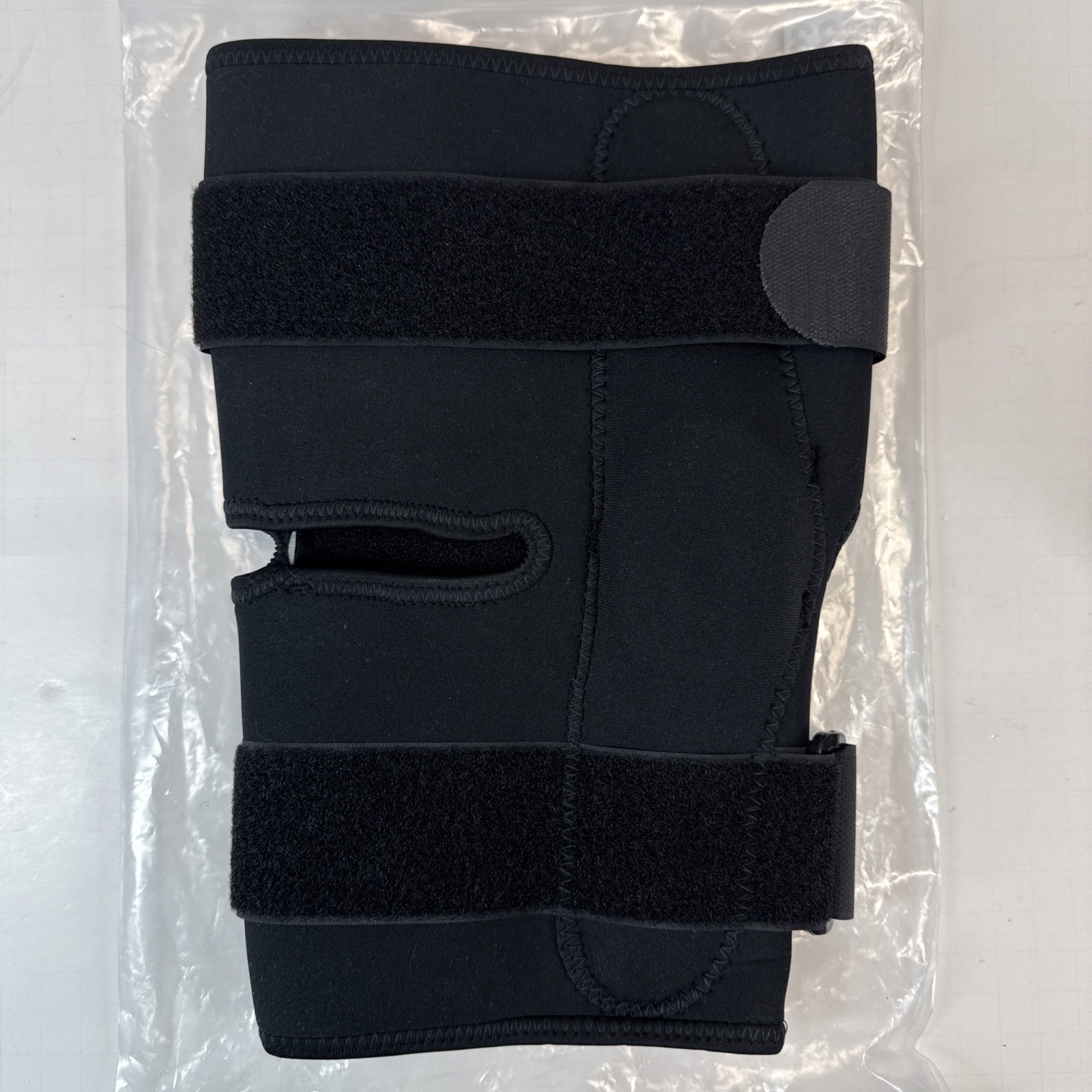 Knee Brace Internal Hinge Left/Right One-Size Adj. – Hook and Loop Black NEW